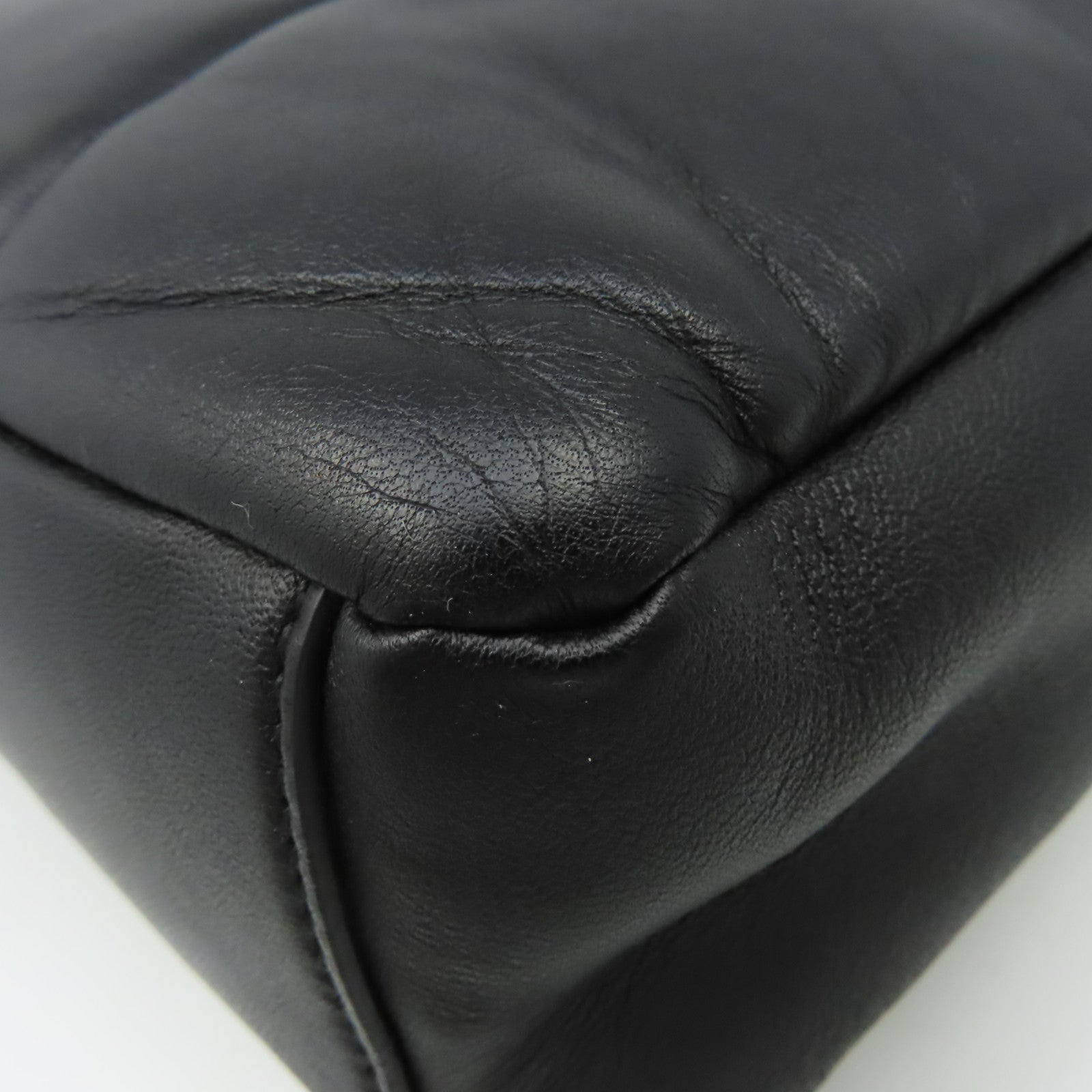 Salvatore Ferragamo 牛皮皮革Quilted Leather Chain Shoulder Bag鏈帶肩背袋黑色