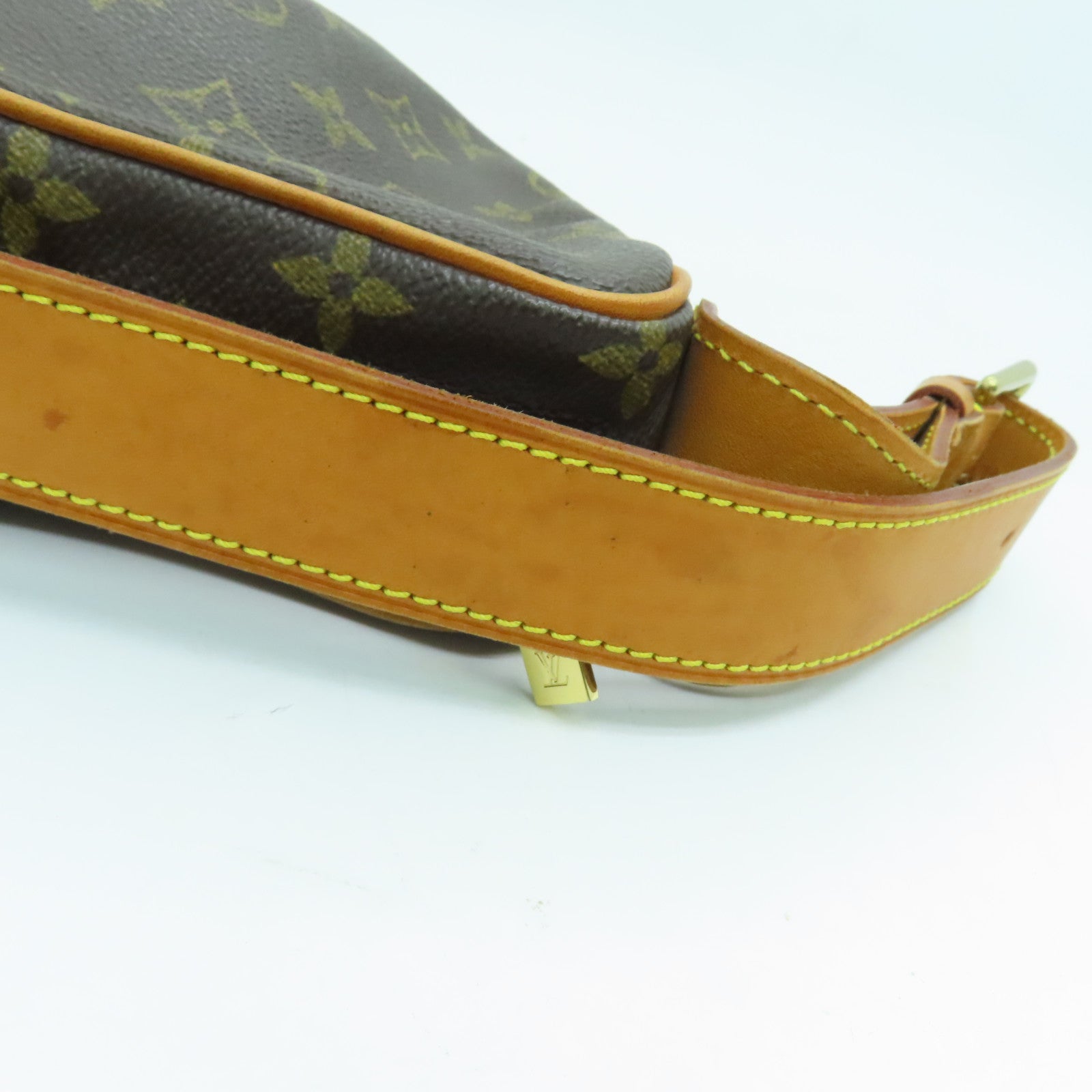 LOUIS VUITTON Monogram Pochette Crossant手挽袋/肩背袋啡色