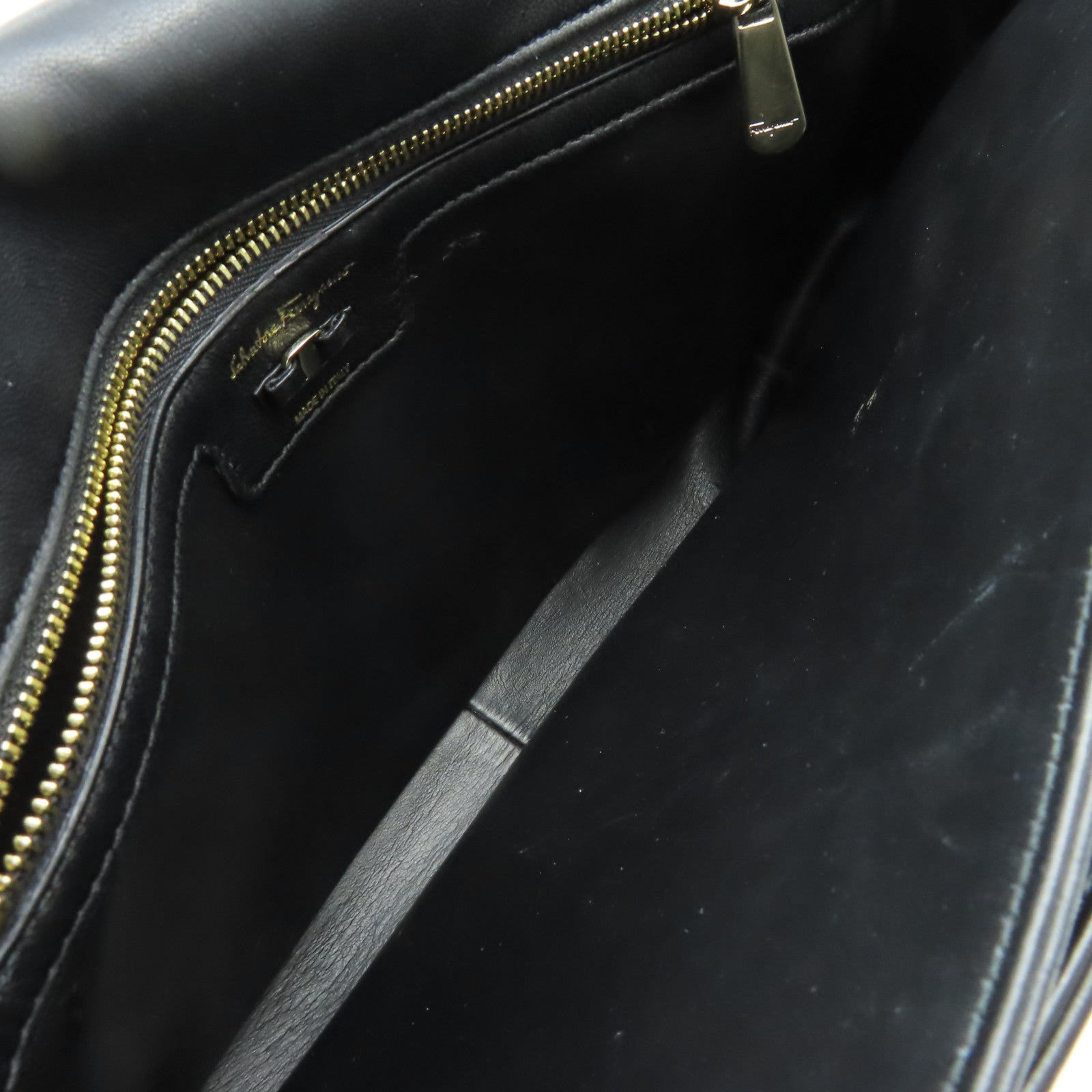 Salvatore Ferragamo 牛皮皮革Quilted Leather Chain Shoulder Bag鏈帶肩背袋黑色