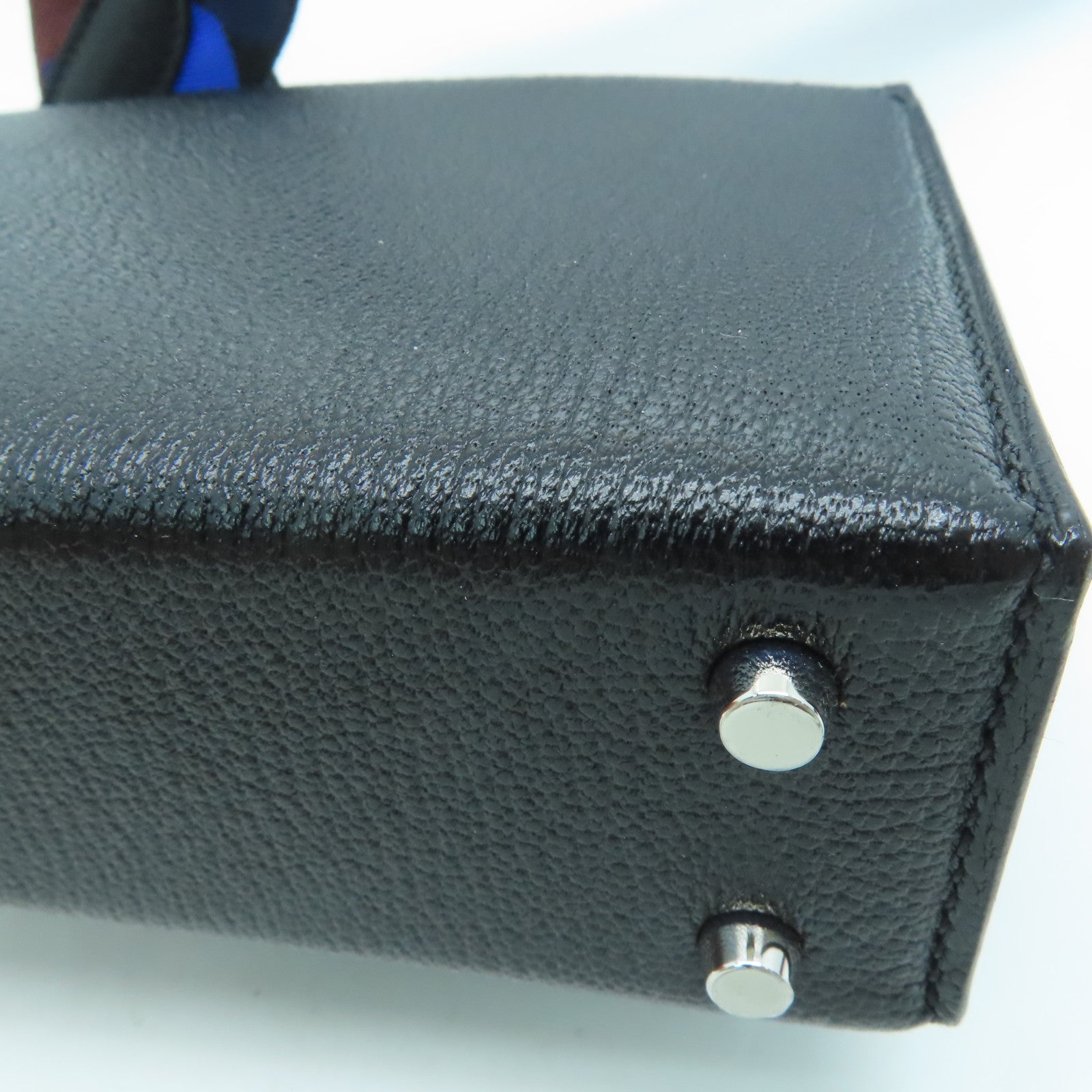 HERMES Chevre皮革Verrou Mini銀扣肩背袋黑色