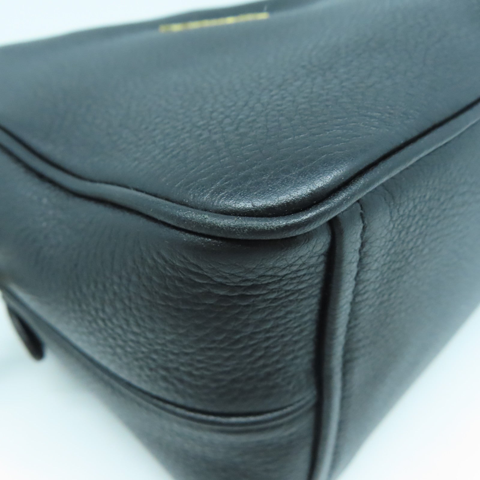 PRADA 牛皮皮革Shoulder Bag金扣肩背袋黑色