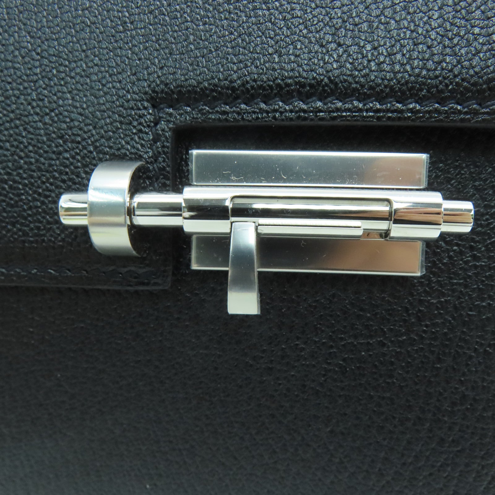 HERMES Chevre皮革Verrou Mini銀扣肩背袋黑色