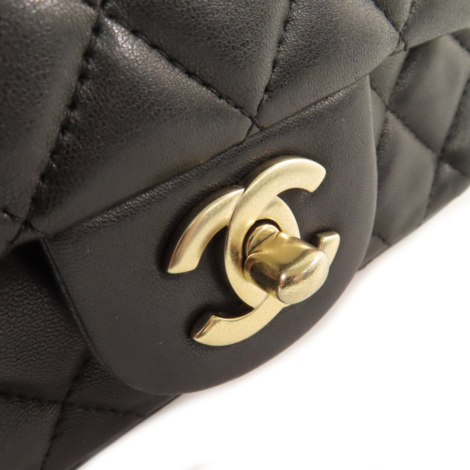 CHANEL 菱格羊皮皮革Chain Shoulder Bag金扣鏈帶肩背袋黑色