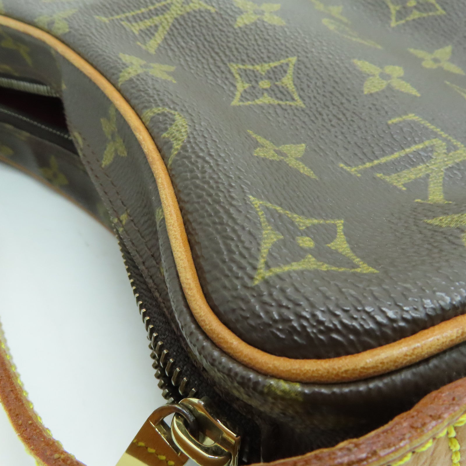 LOUIS VUITTON Monogram Pochette Crossant手挽袋/肩背袋啡色
