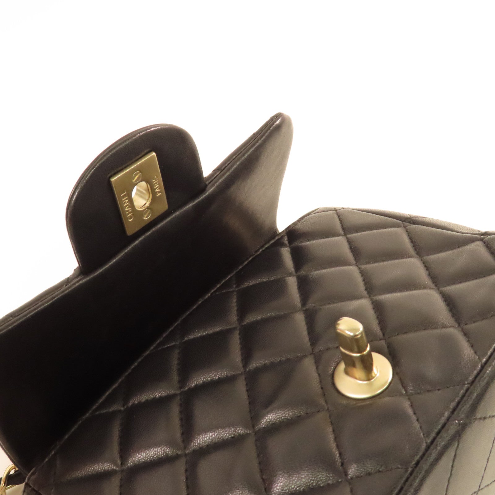 CHANEL 菱格羊皮皮革Chain Shoulder Bag金扣鏈帶肩背袋黑色