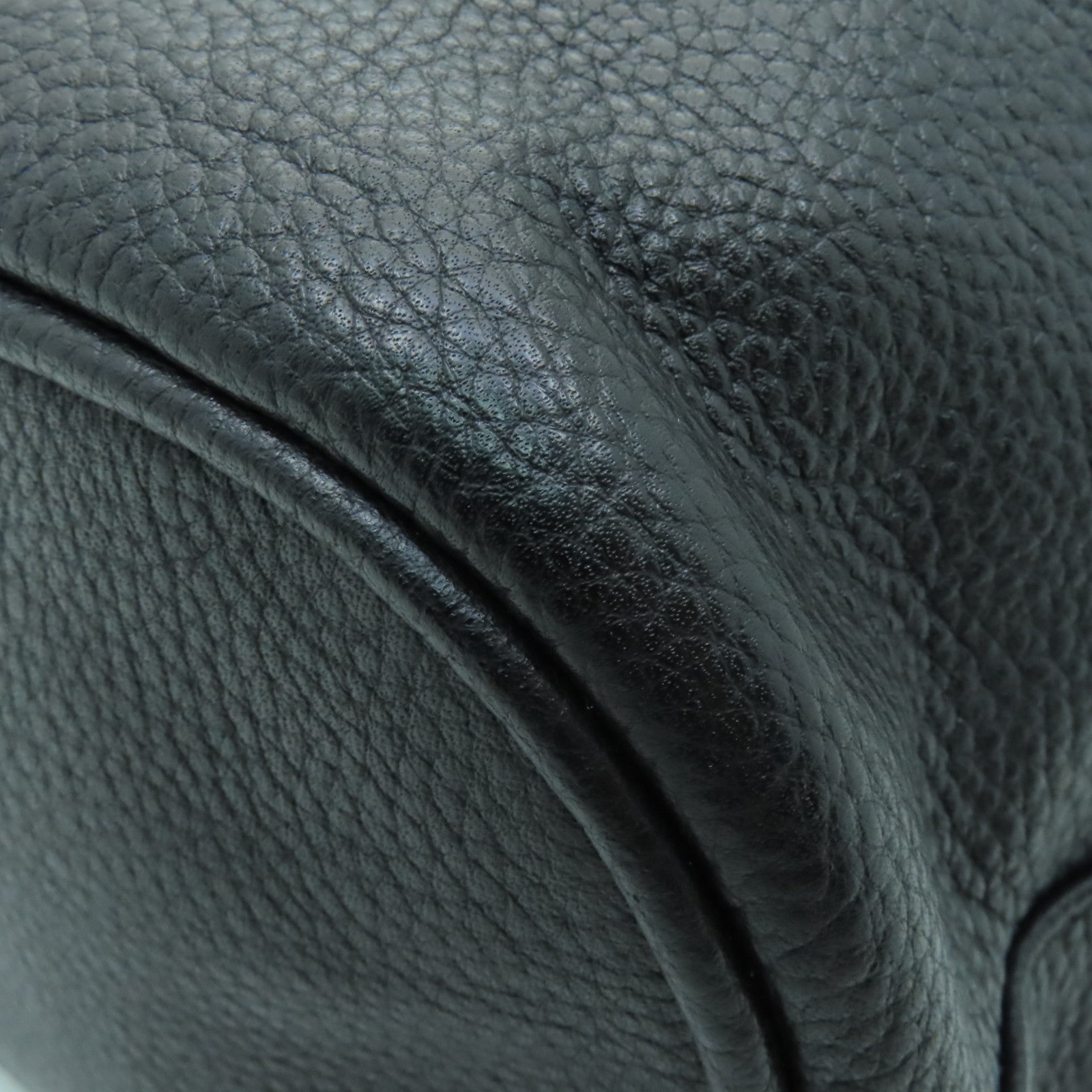KARL LAGERFELD 牛皮皮革Bucket Bag鏈帶肩背袋黑色