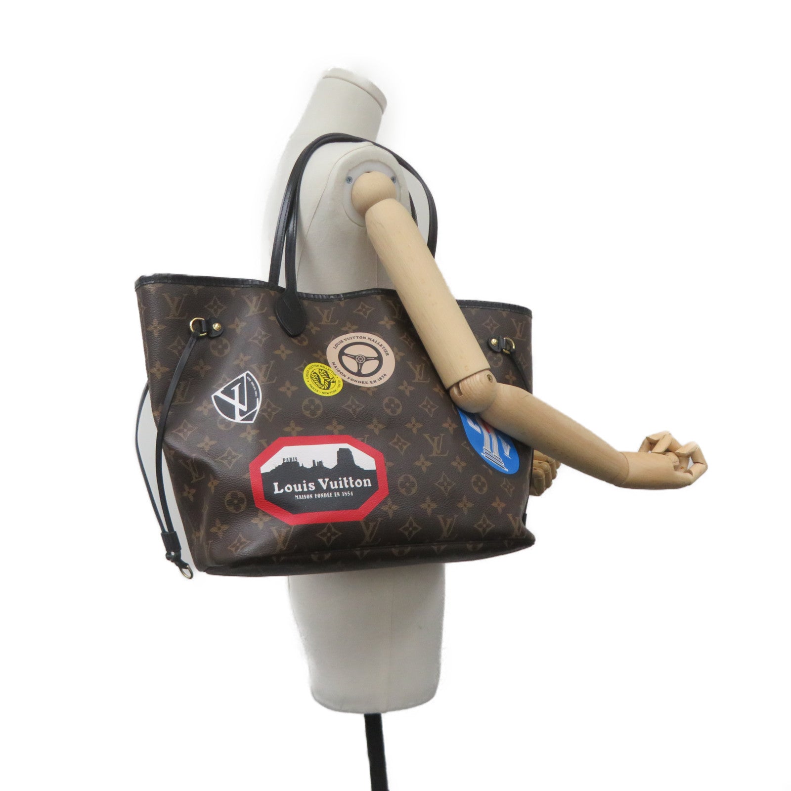 LOUIS VUITTON Monogram Neverfull MM Tote Bag brown