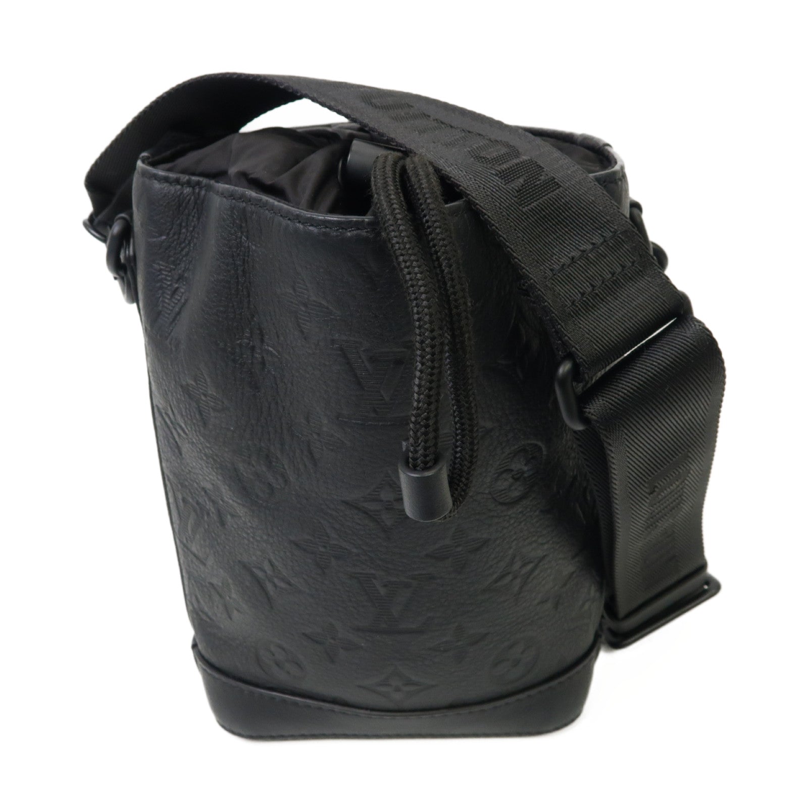 LOUIS VUITTON Monogram Shadow Noe Sling肩背袋黒色