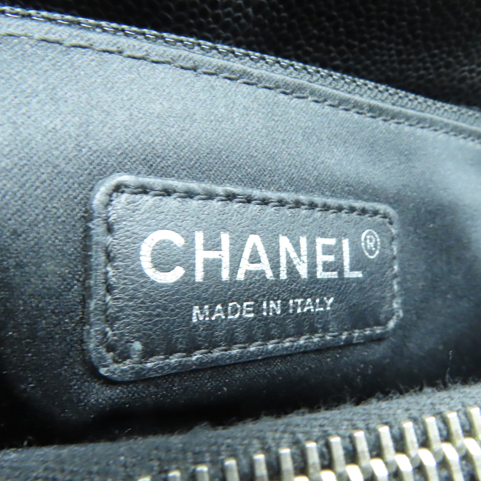 CHANEL 菱格Caviar皮革GST银扣肩背袋黑色