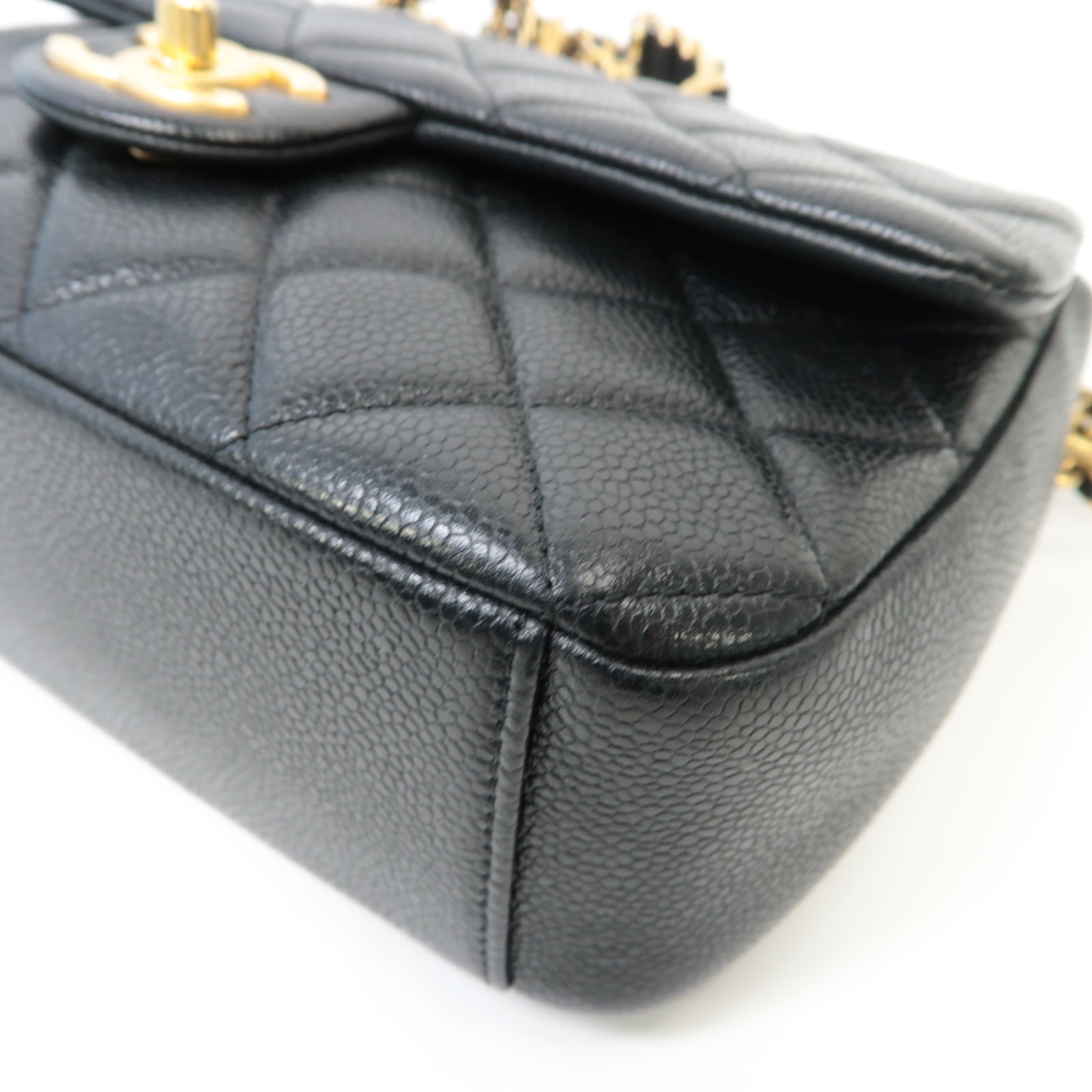 CHANEL 菱格Caviar皮革Chain Shoulder金扣鏈帶肩背袋黑色