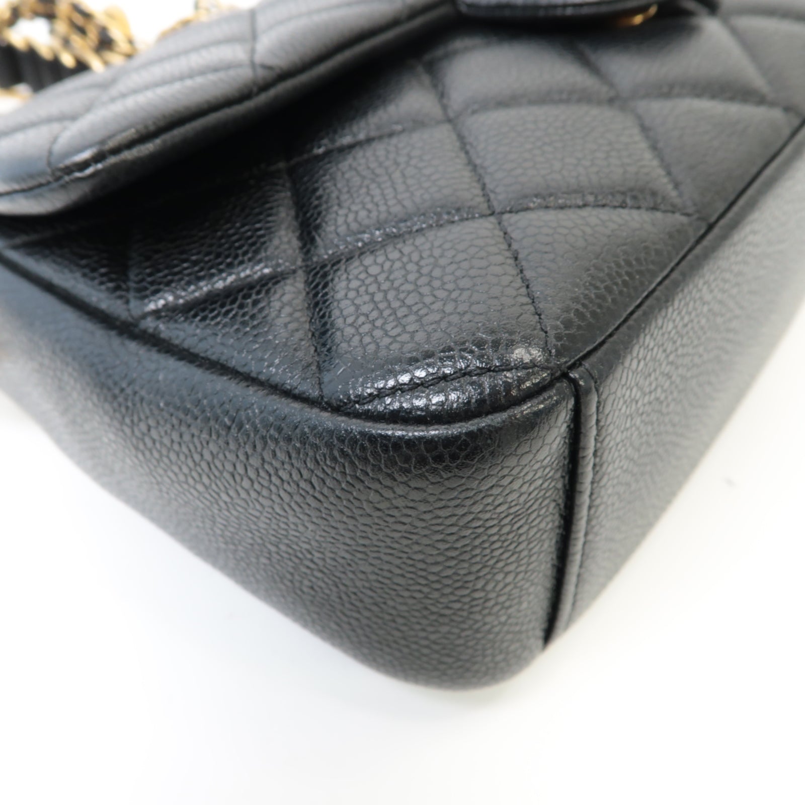 CHANEL 菱格Caviar皮革Chain Shoulder金扣鏈帶肩背袋黑色
