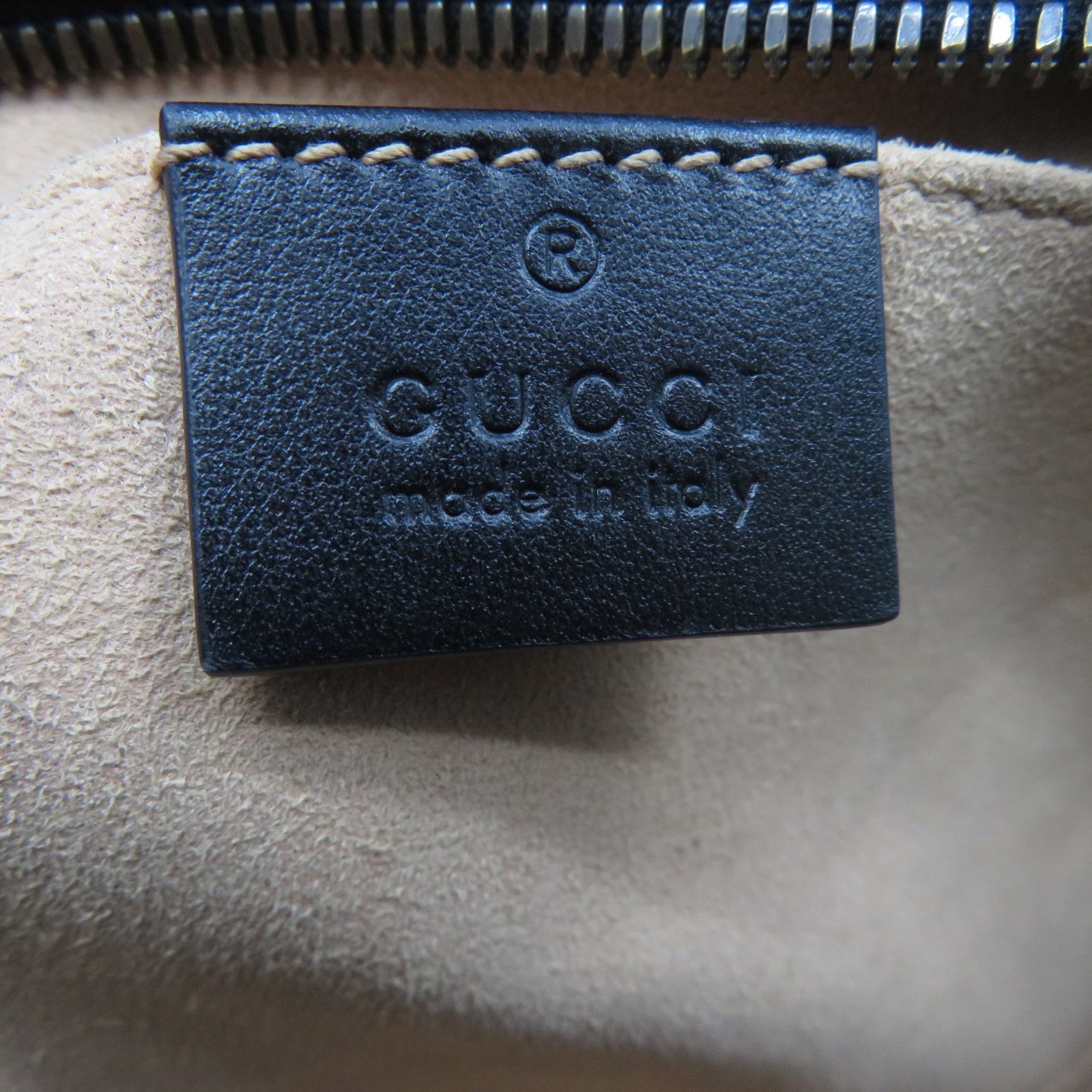 GUCCI 牛皮皮革GG Marmont金扣肩背袋黑色