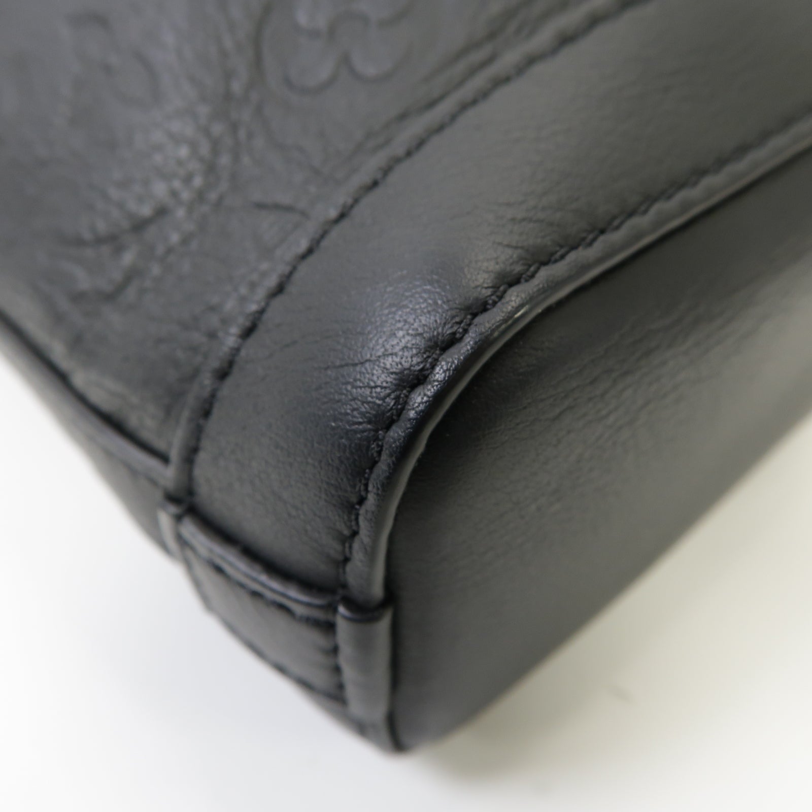 LOUIS VUITTON Monogram Shadow Noe Sling肩背袋黒色