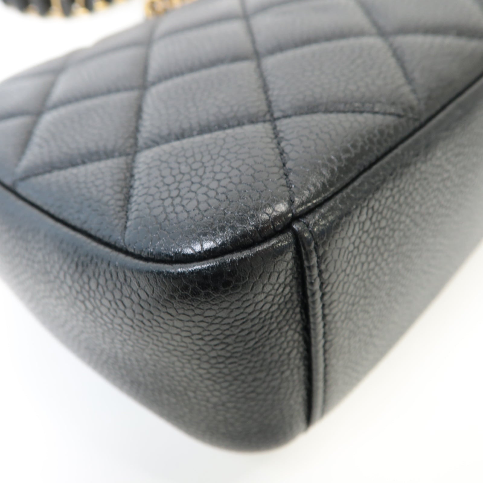 CHANEL 菱格Caviar皮革Chain Shoulder金扣鏈帶肩背袋黑色