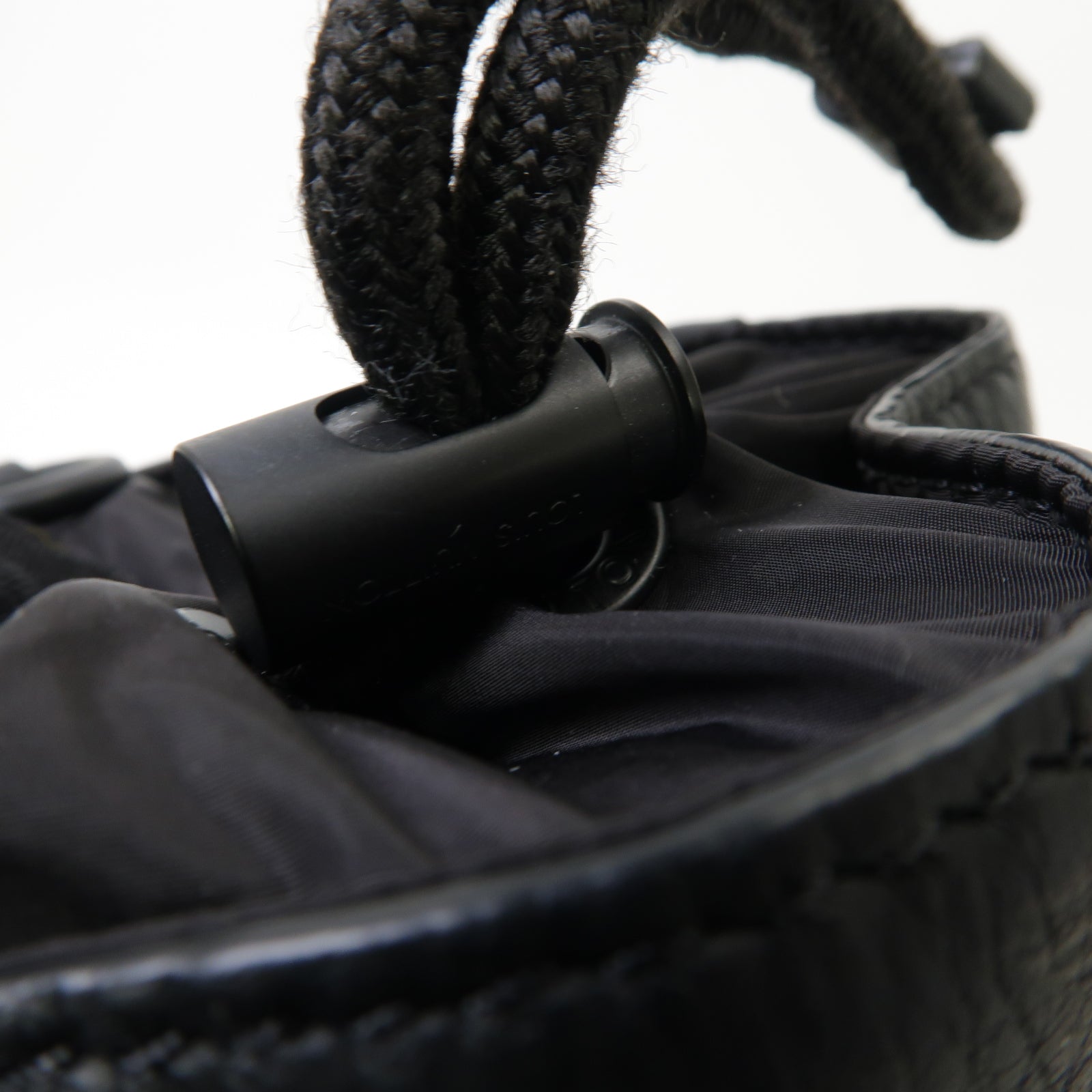 LOUIS VUITTON Monogram Shadow Noe Sling肩背袋黒色
