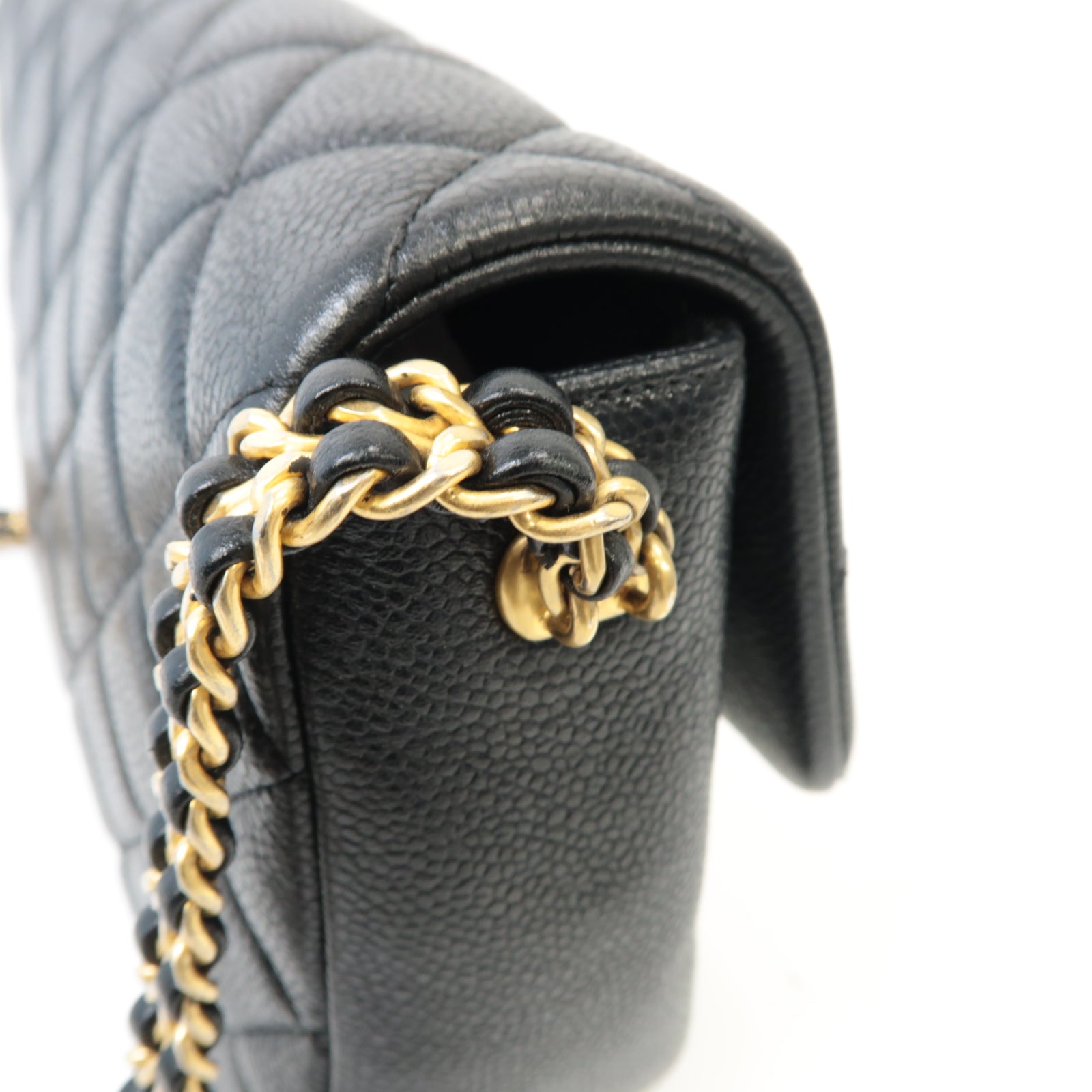 CHANEL 菱格Caviar皮革Chain Shoulder金扣鏈帶肩背袋黑色