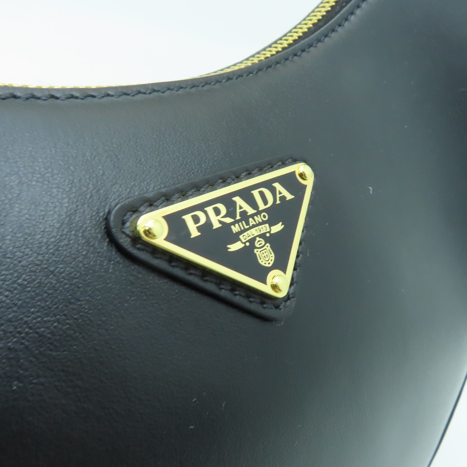PRADA 牛皮皮革2way Shoulder Bag金扣手挽肩背兩用袋黒色