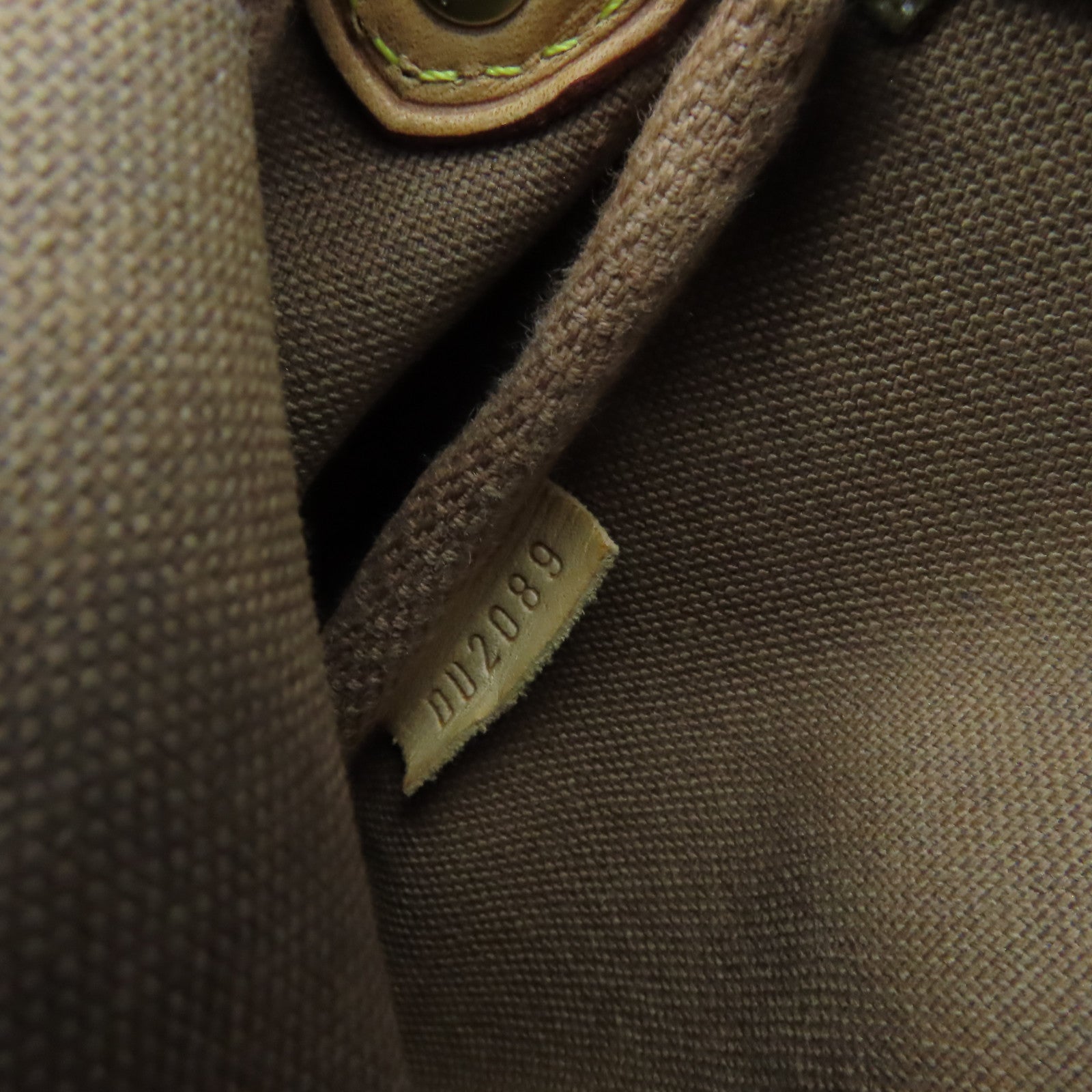 LOUIS VUITTON Monogram Eva Shoulder Bag金扣手挽袋啡色