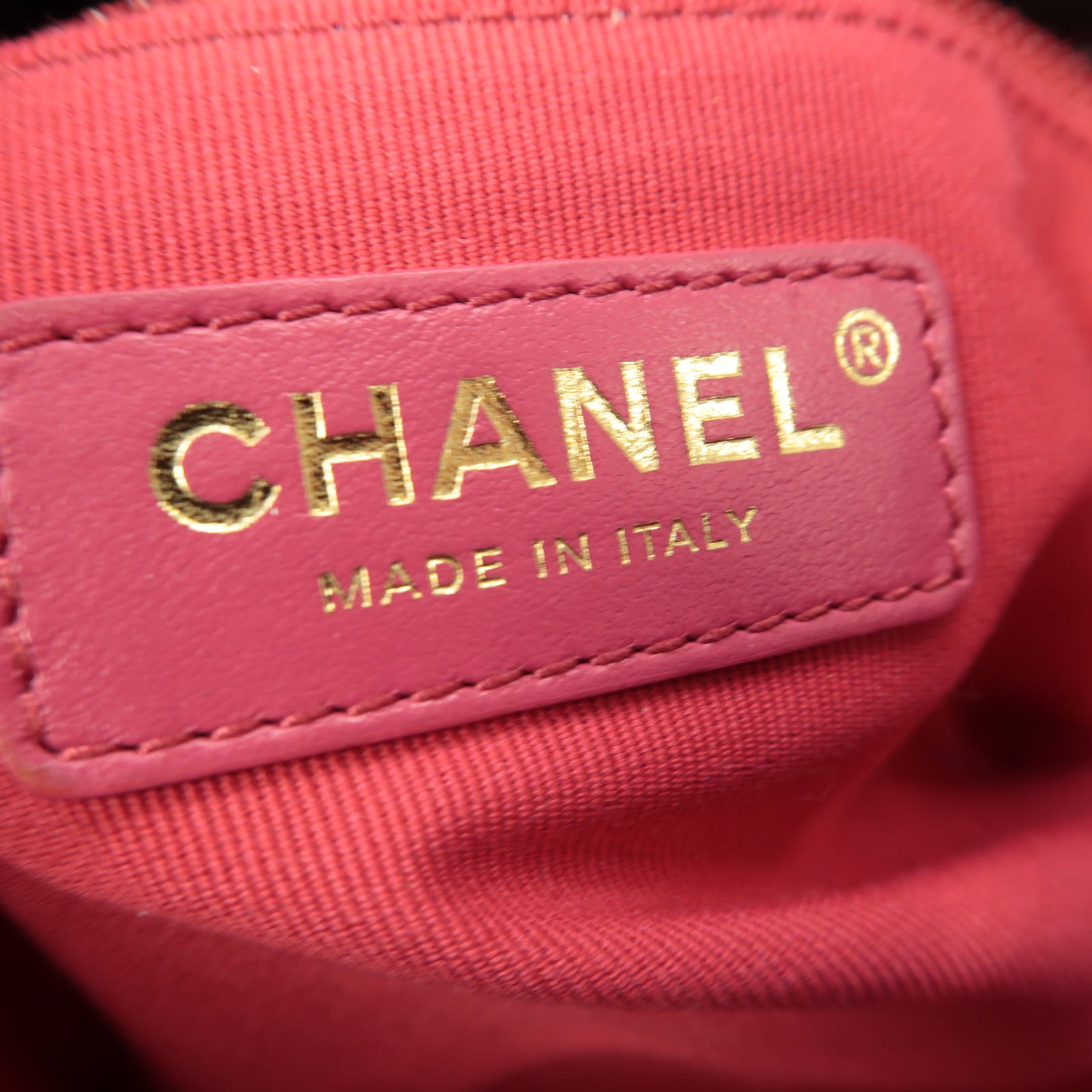 CHANEL 菱格Caviar皮革Chain Shoulder金扣鏈帶肩背袋黑色