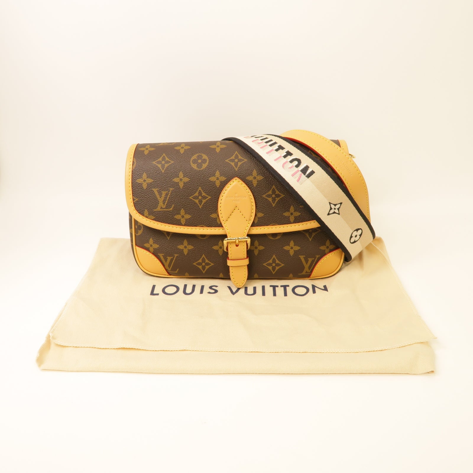 LOUIS VUITTON Monogram Diane金扣肩背袋棕色