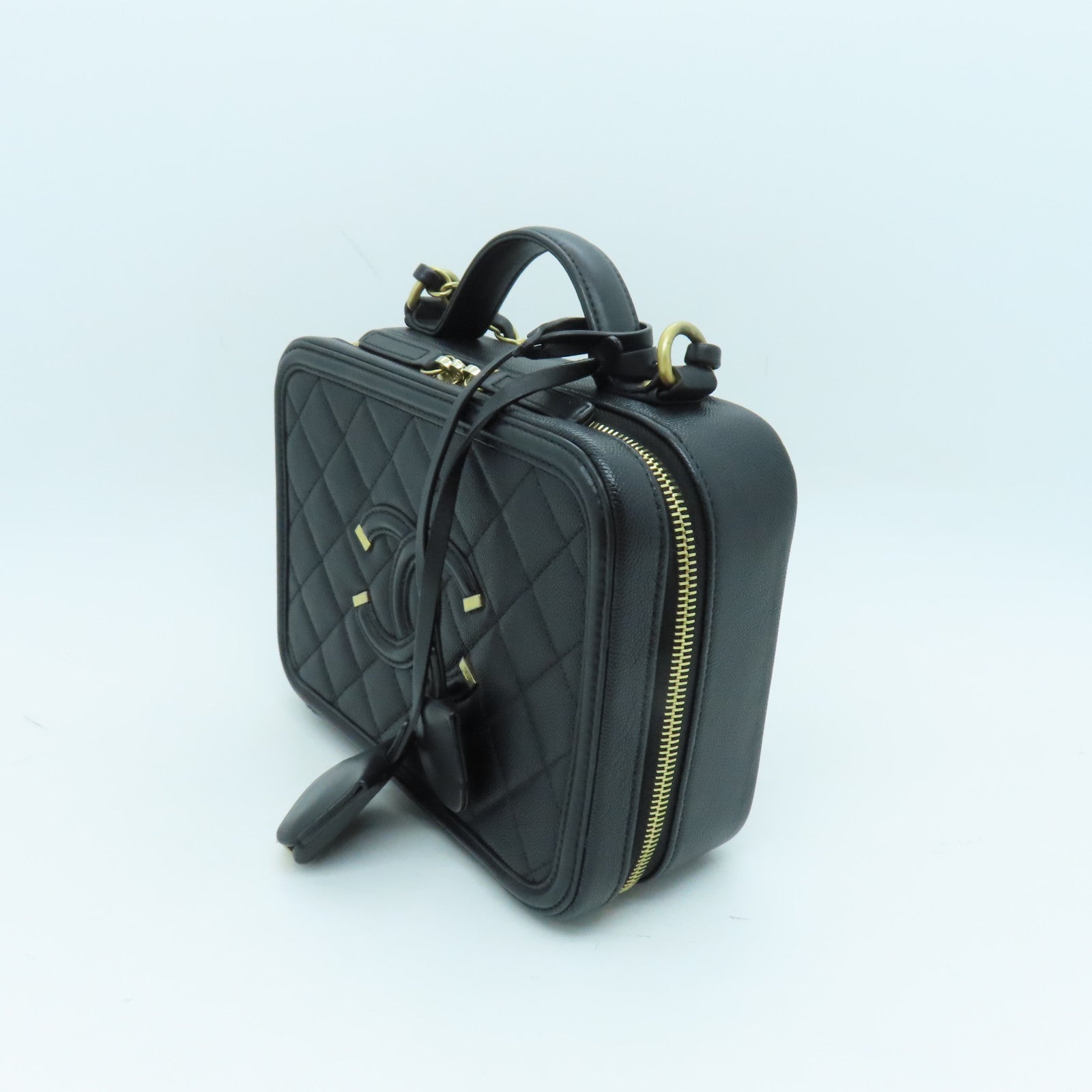 CHANEL 菱格Caviar皮革Vanity Case金扣鏈帶肩背袋黑色