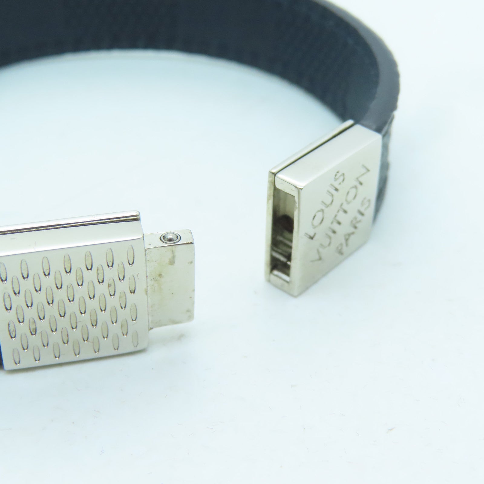 LOUIS VUITTON Damier Pull It Bracelet silver buckle bracelet dark blue