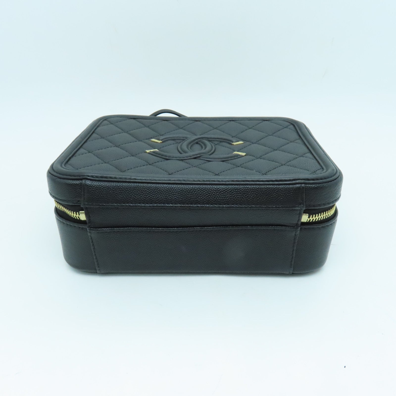 CHANEL 菱格Caviar皮革Vanity Case金扣鏈帶肩背袋黑色