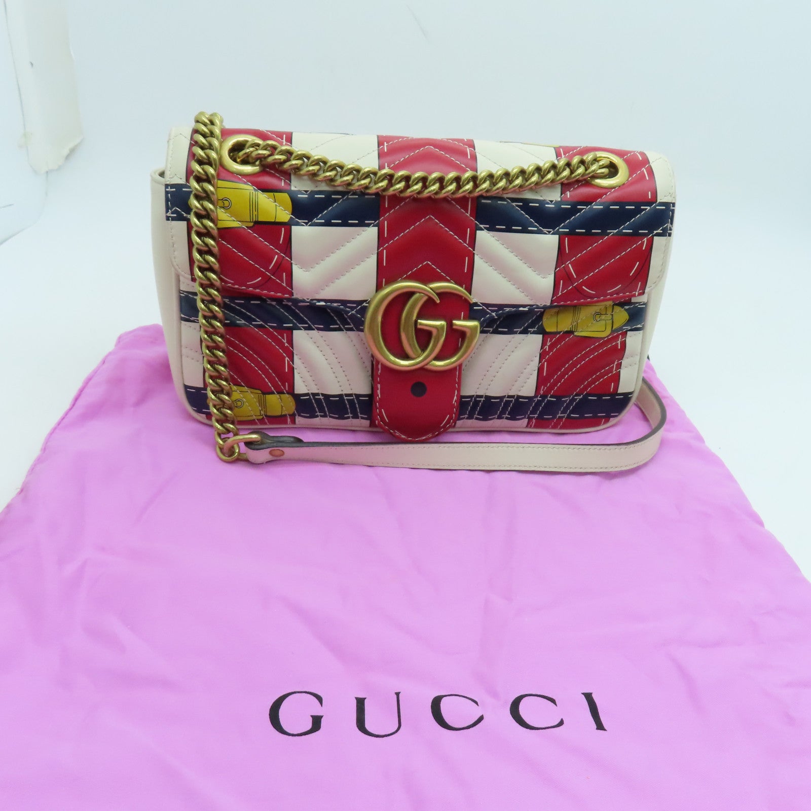 GUCCI 牛皮皮革GG Marmont鏈帶肩背袋金扣白色/紅色