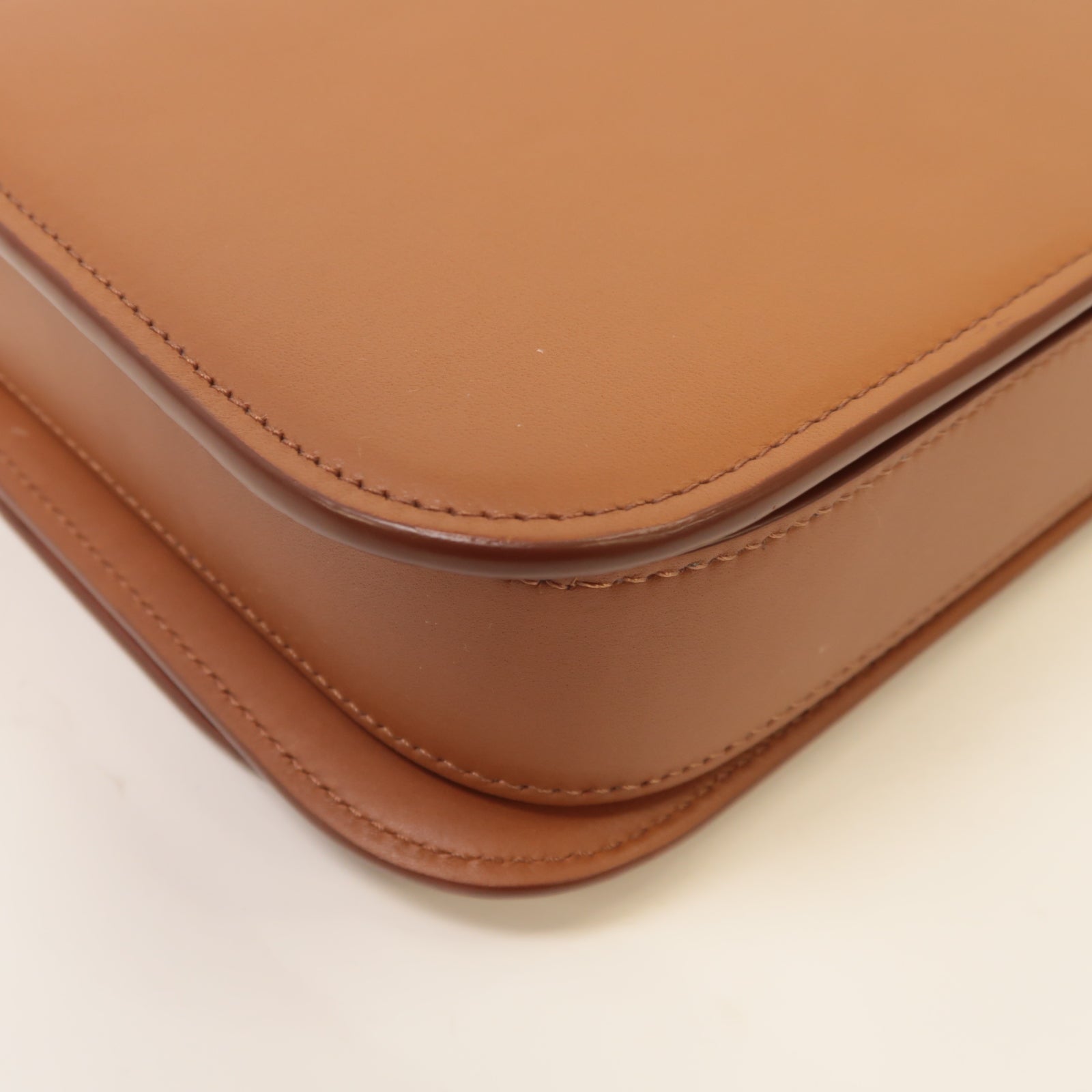 LOEWE 牛皮皮革Goya Small Bag金扣肩背袋啡色