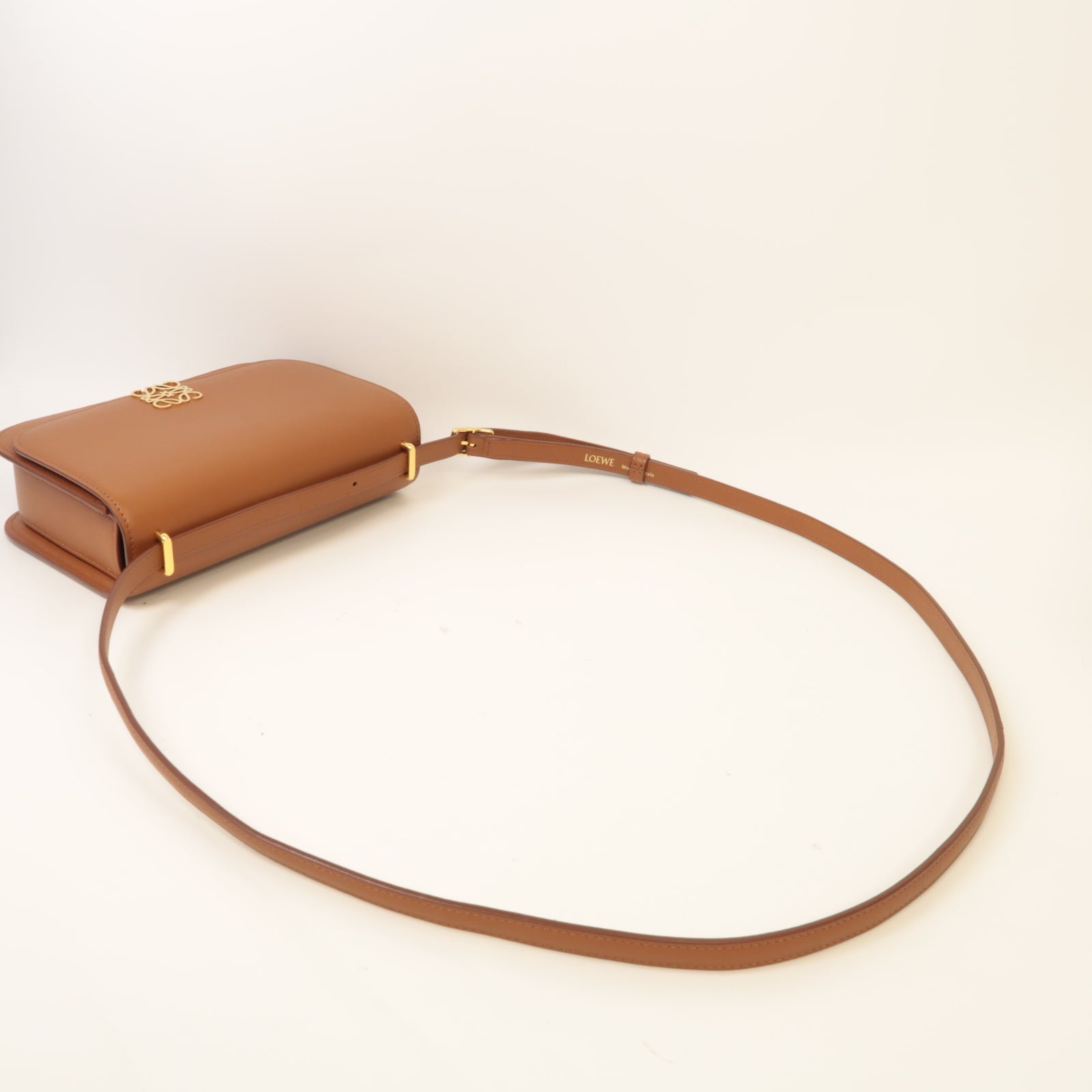 LOEWE 牛皮皮革Goya Small Bag金扣肩背袋啡色