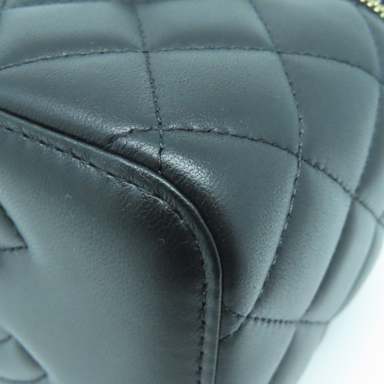 CHANEL 菱格羊皮皮革Vanity Bag银扣链带肩背袋黑色