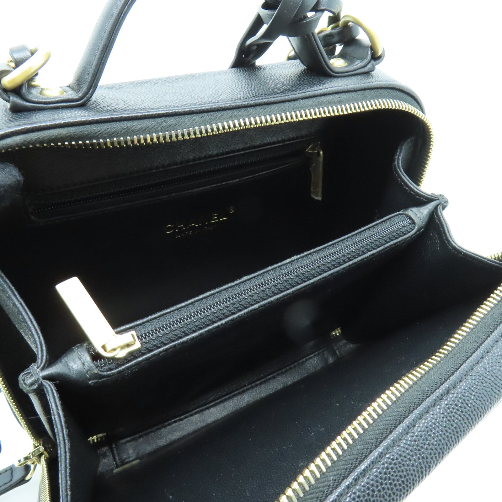 CHANEL 菱格Caviar皮革Vanity Case金扣鏈帶肩背袋黑色