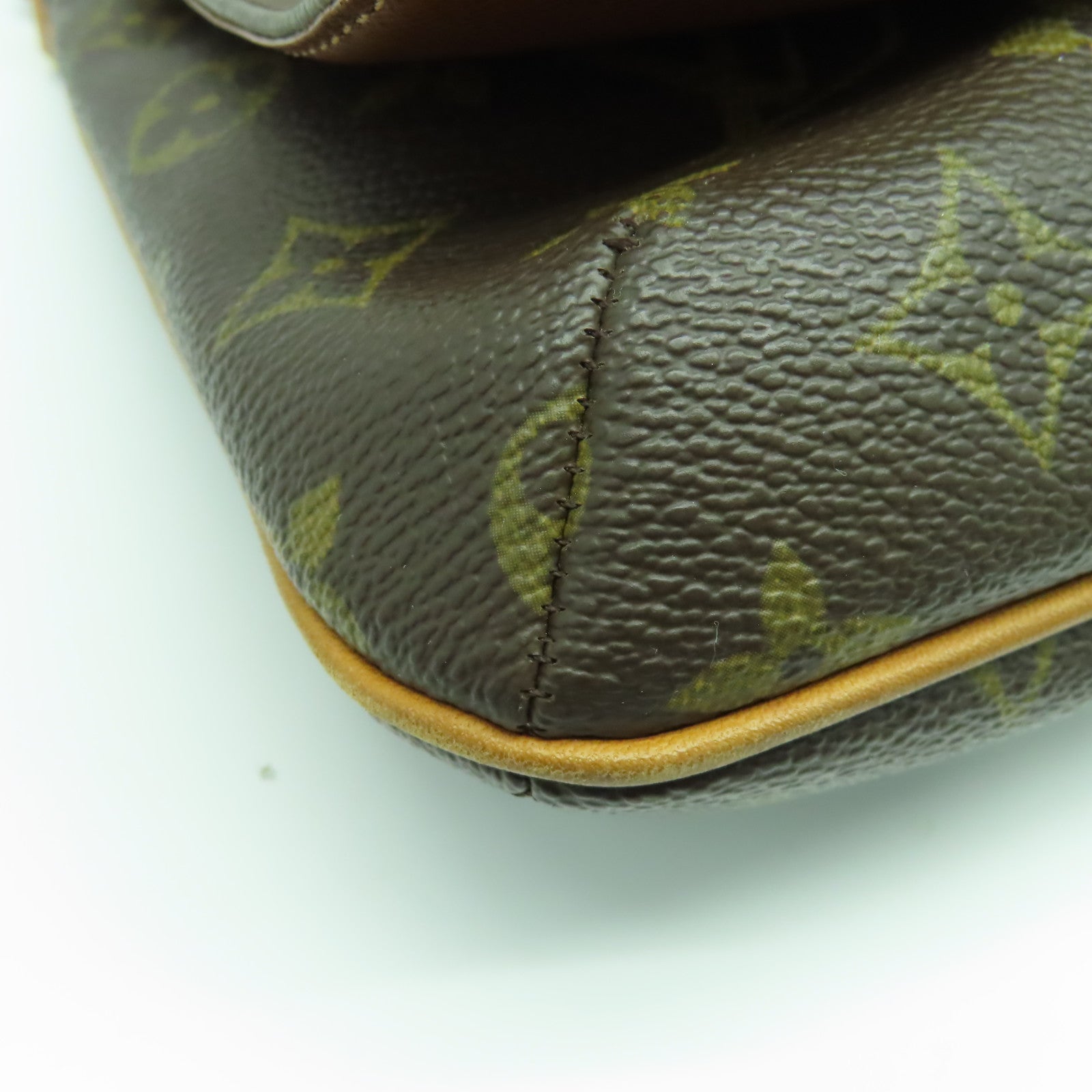 LOUIS VUITTON Monogram Musette Tango金扣肩背袋啡色
