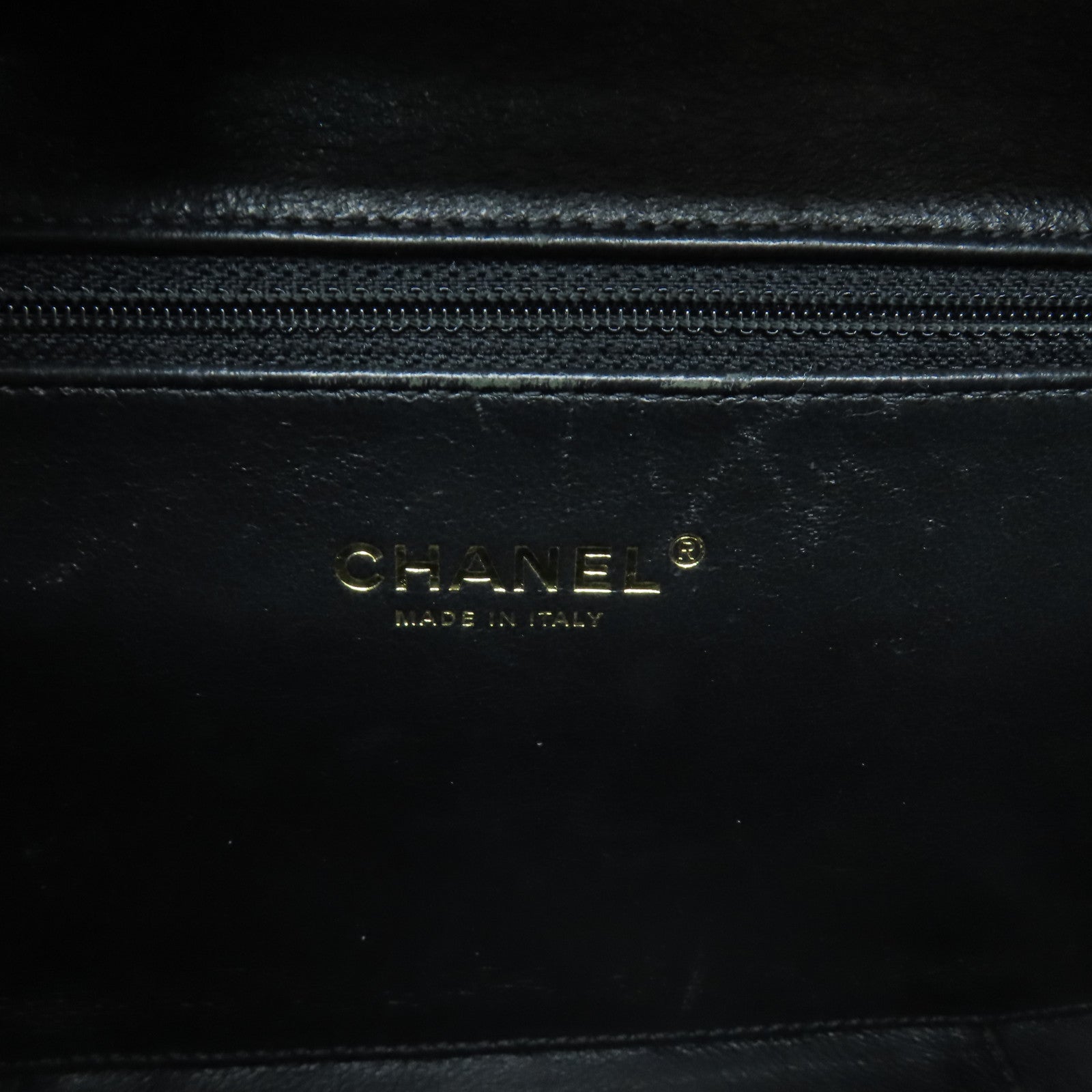 CHANEL 菱格Caviar皮革Vanity Case金扣鏈帶肩背袋黑色