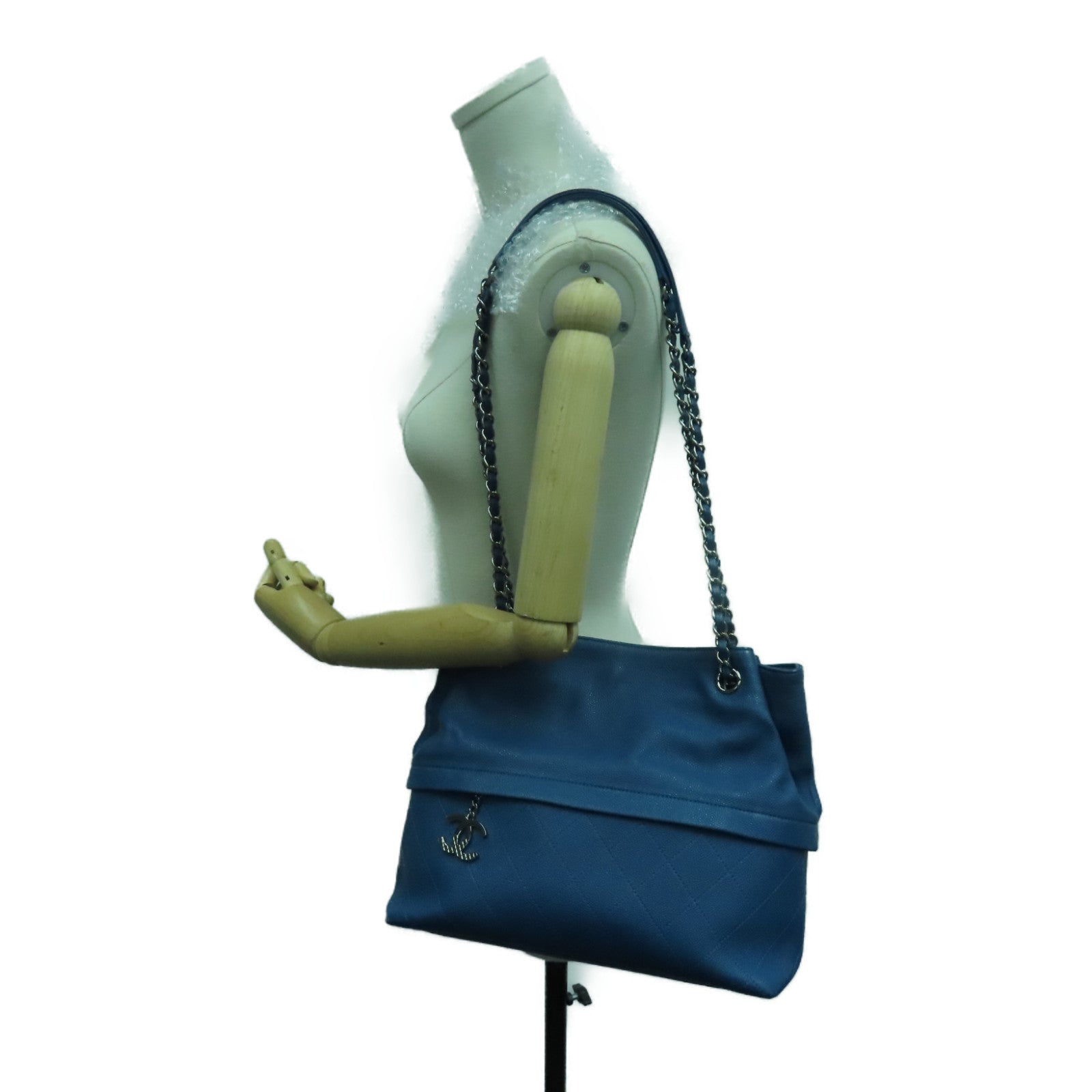CHANEL 菱格牛皮皮革Chain Shoulder Bag銀扣鏈帶肩背袋藍色