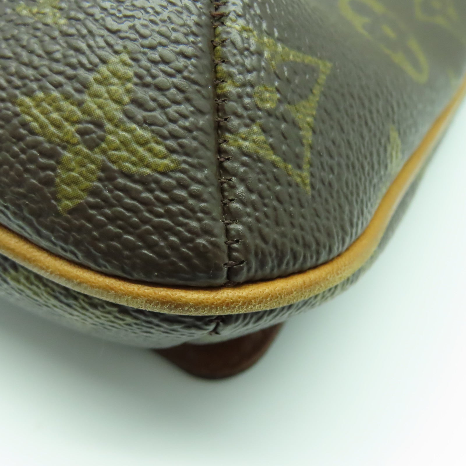 LOUIS VUITTON Monogram Musette Tango金扣肩背袋啡色