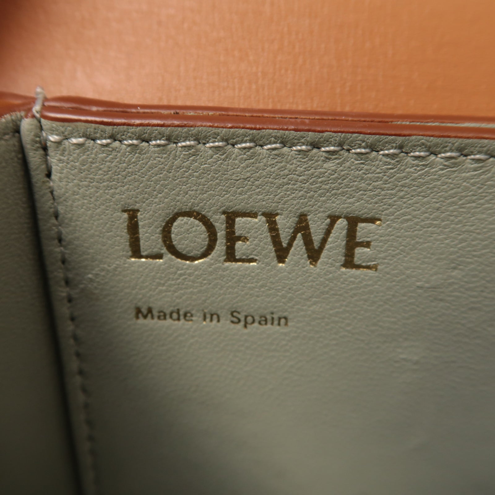 LOEWE 牛皮皮革Goya Small Bag金扣肩背袋啡色