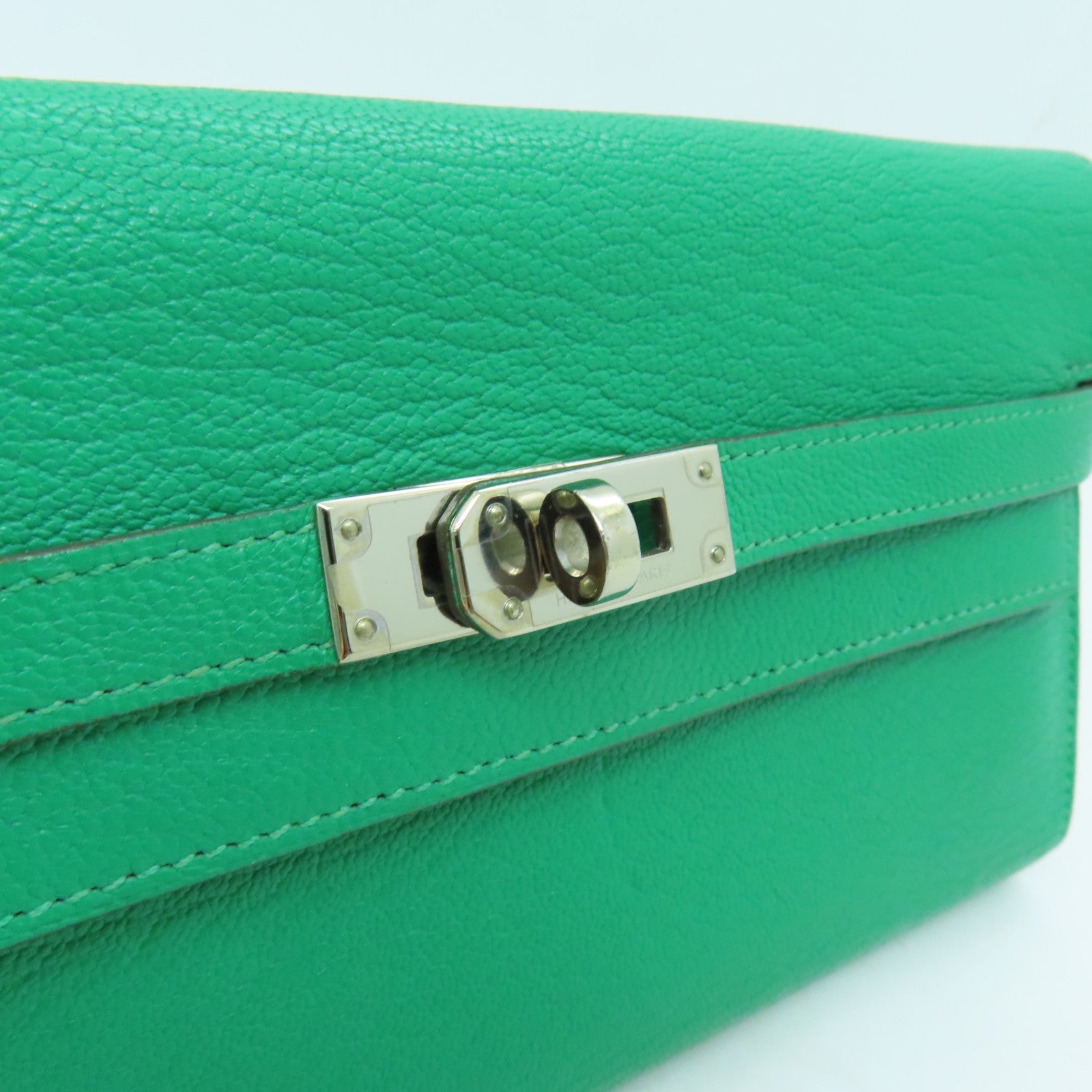 HERMES Chevre Leather Kelly Wallet Silver Buckle Long Wallet Bamboo Green