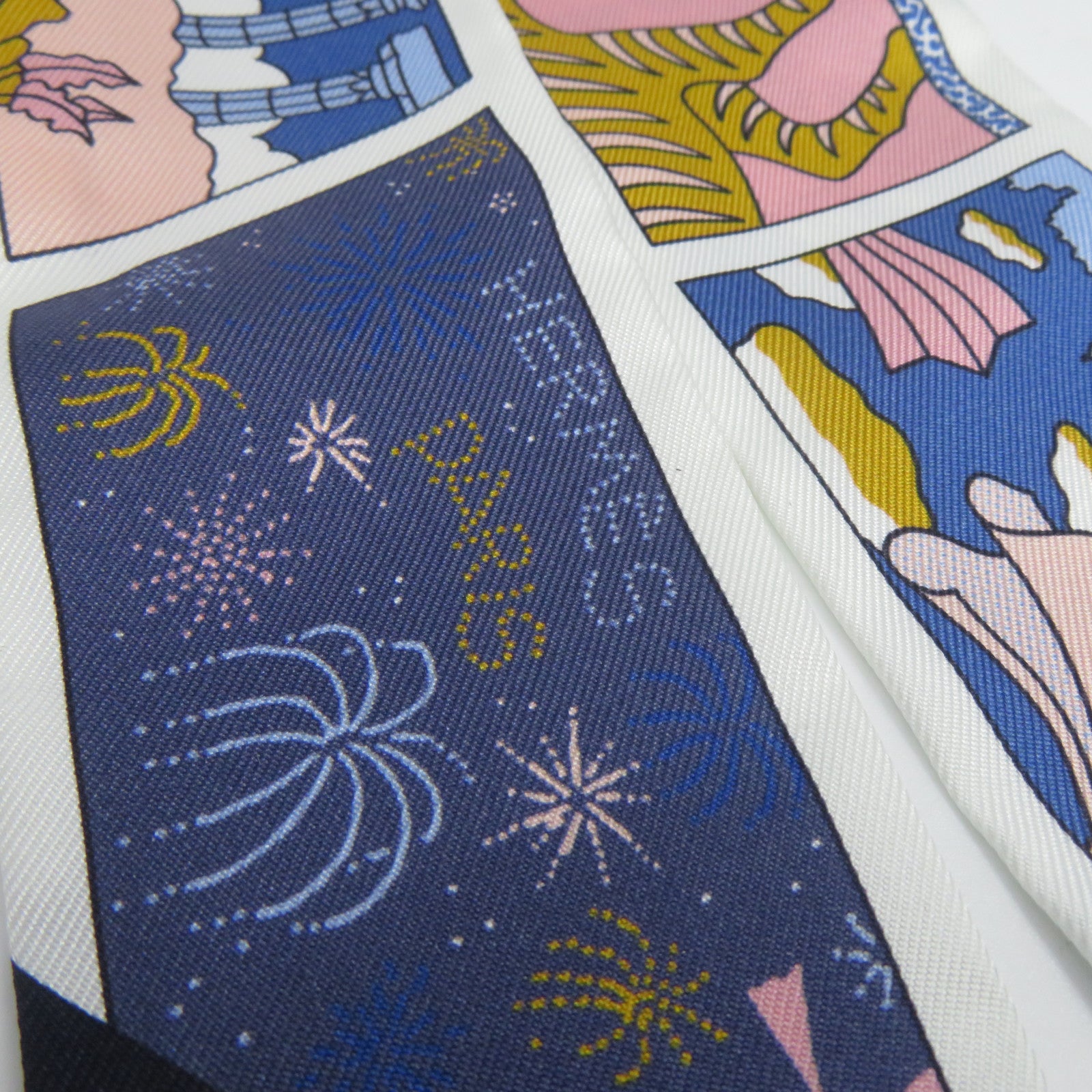 HERMES 絲質Twilly絲巾彩色