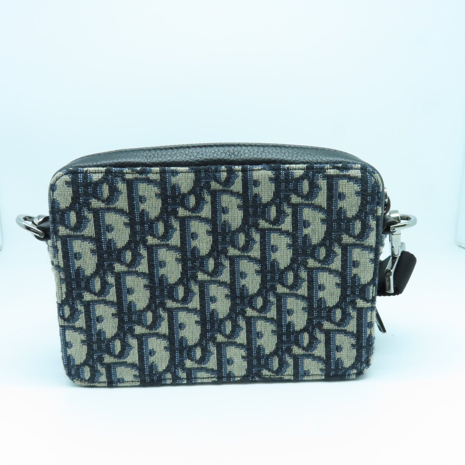 Dior 帆布Pouch With Strap银扣肩背袋蓝色