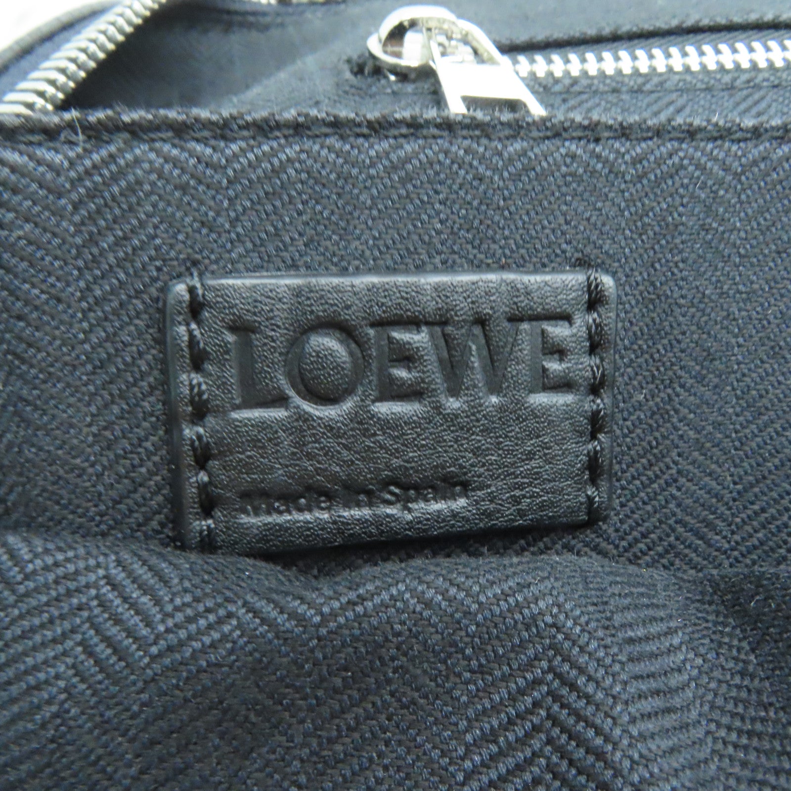 LOEWE 牛皮皮革Backpack银扣背包灰色/深蓝色