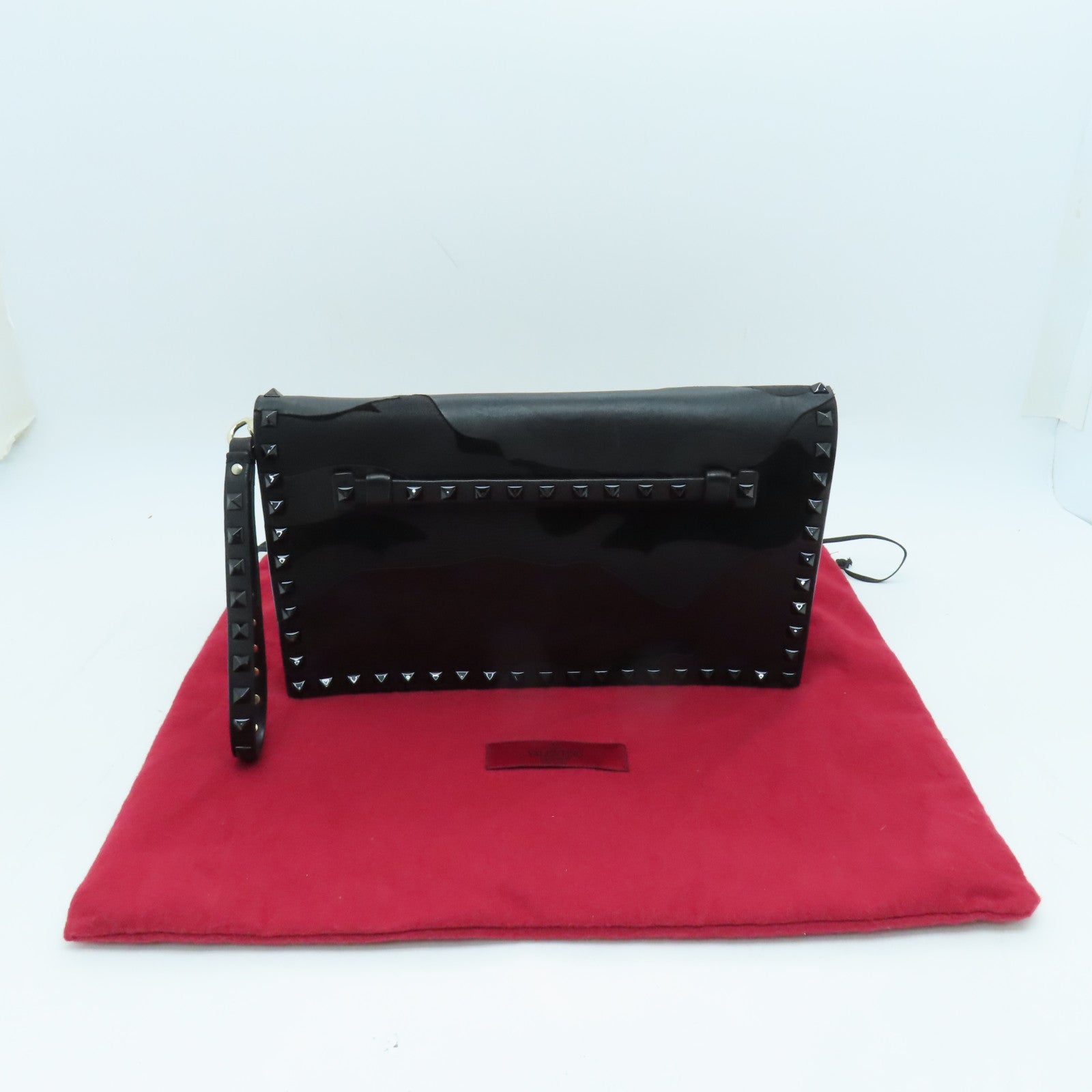 Valentino 牛皮皮革Clutch Bag銀扣手拿包黑色