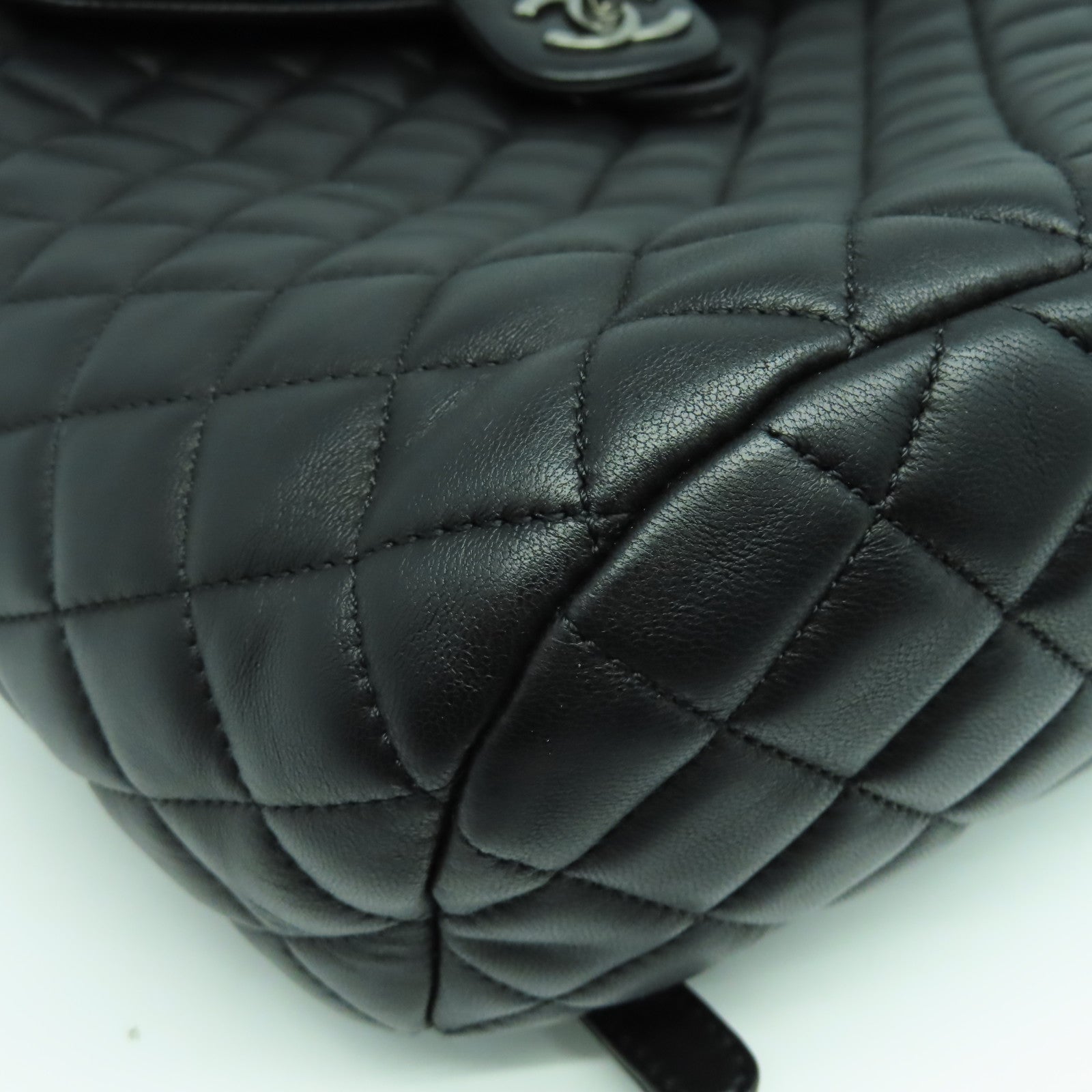 CHANEL 菱格羊皮皮革Backpack銀扣背包黑色