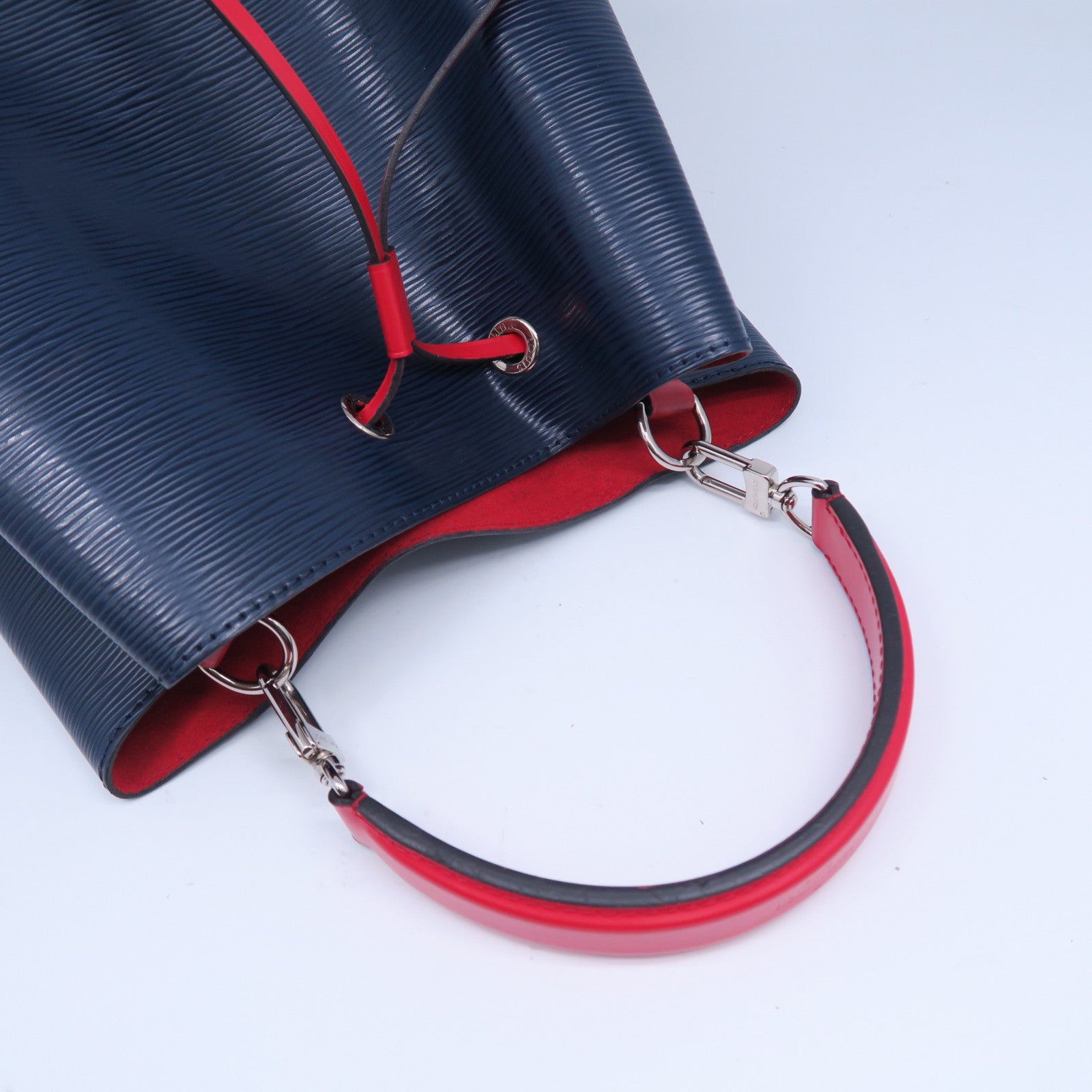 LOUIS VUITTON Epi NeoNoe MM銀扣手挽肩背兩用袋深藍色/紅色