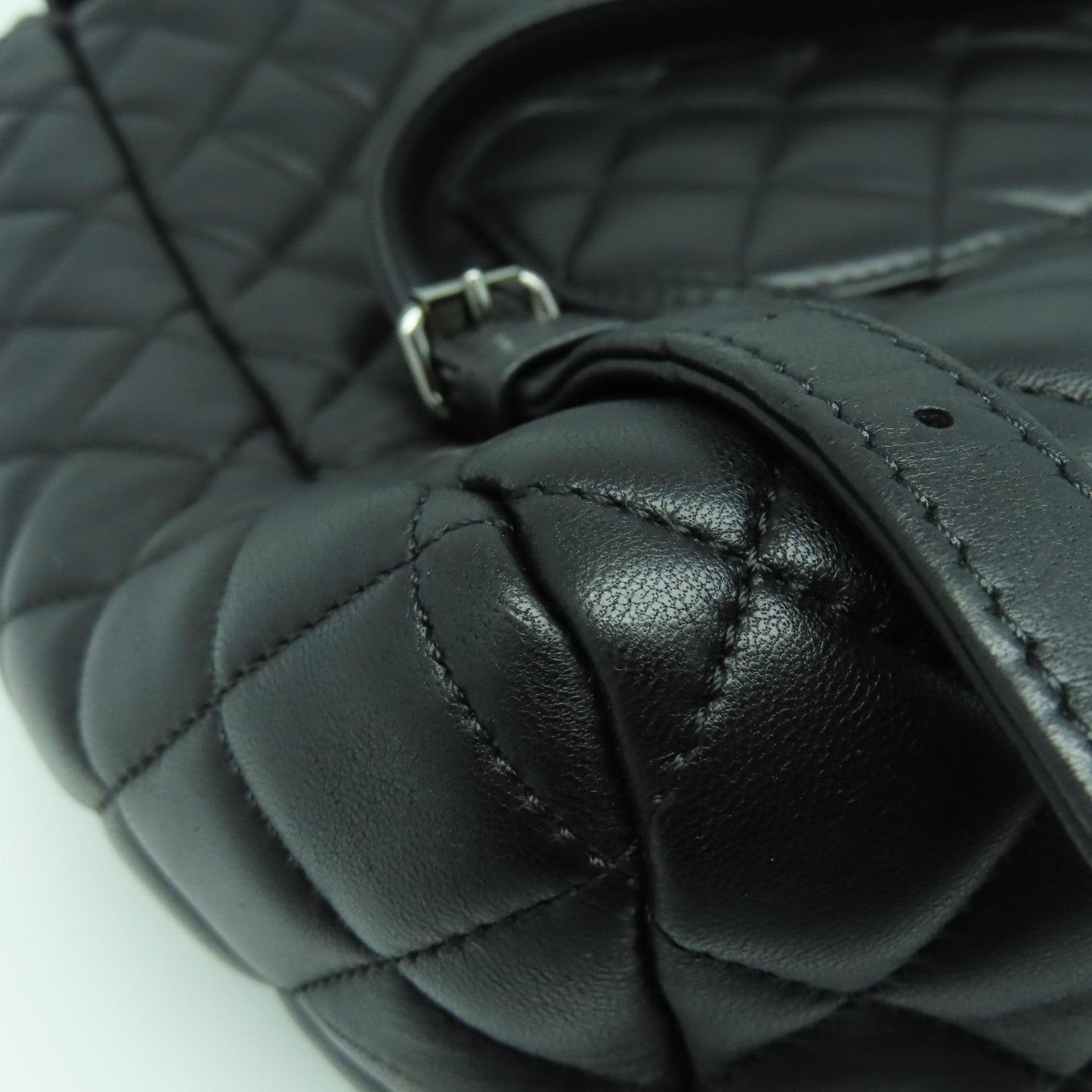 CHANEL 菱格羊皮皮革Backpack銀扣背包黑色
