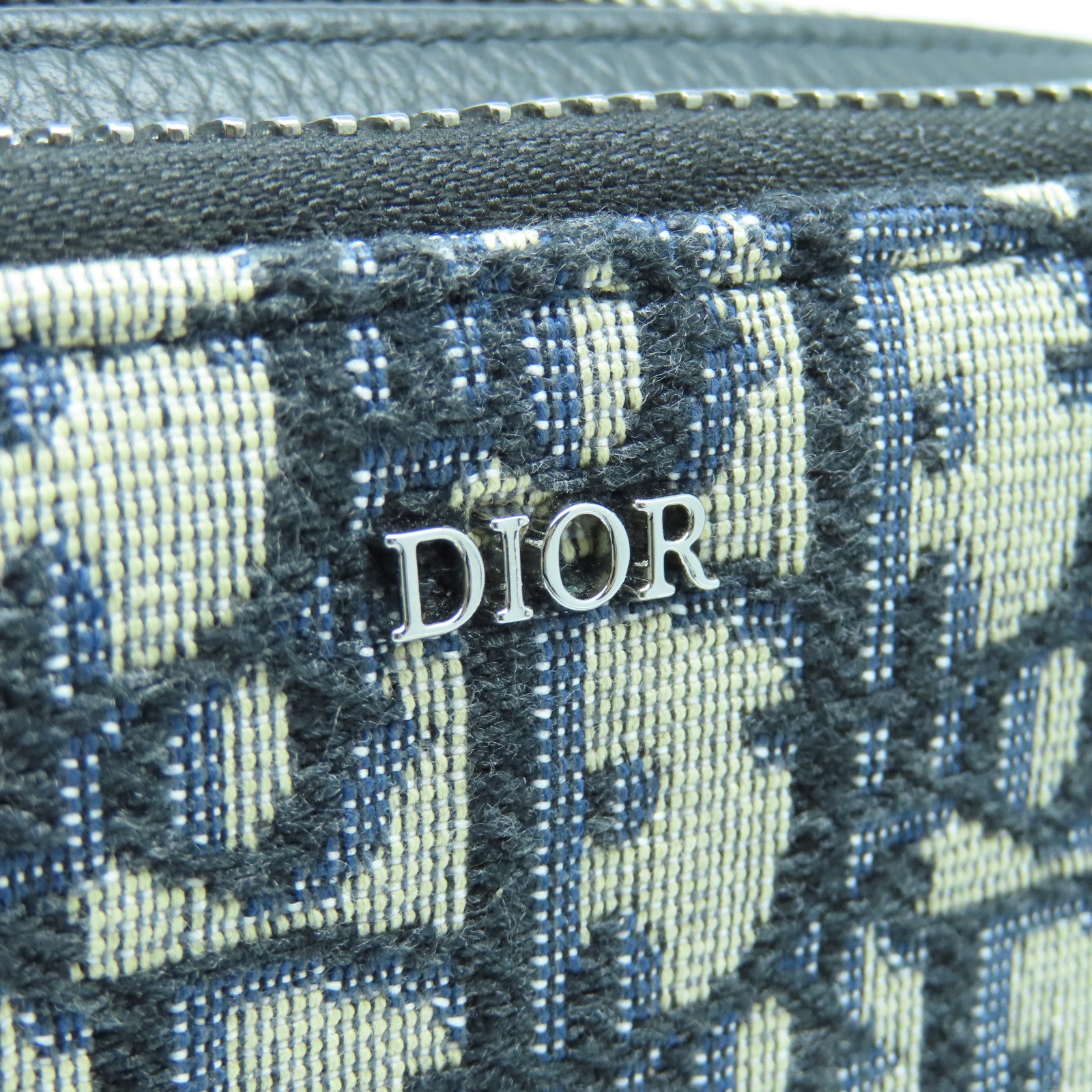 Dior 帆布Pouch With Strap银扣肩背袋蓝色