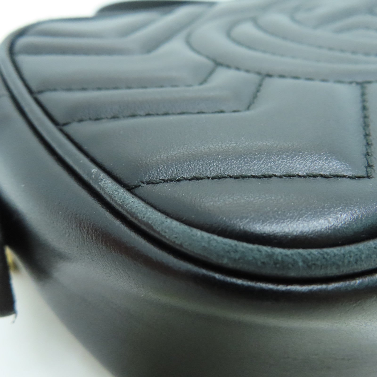 GUCCI 牛皮皮革GG Marmont Mini Shoulder Bag肩背袋金扣黑色