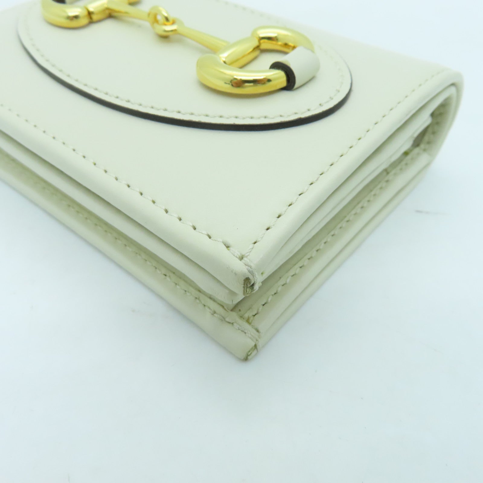 GUCCI cowhide leather Wallet gold buckle wallet white