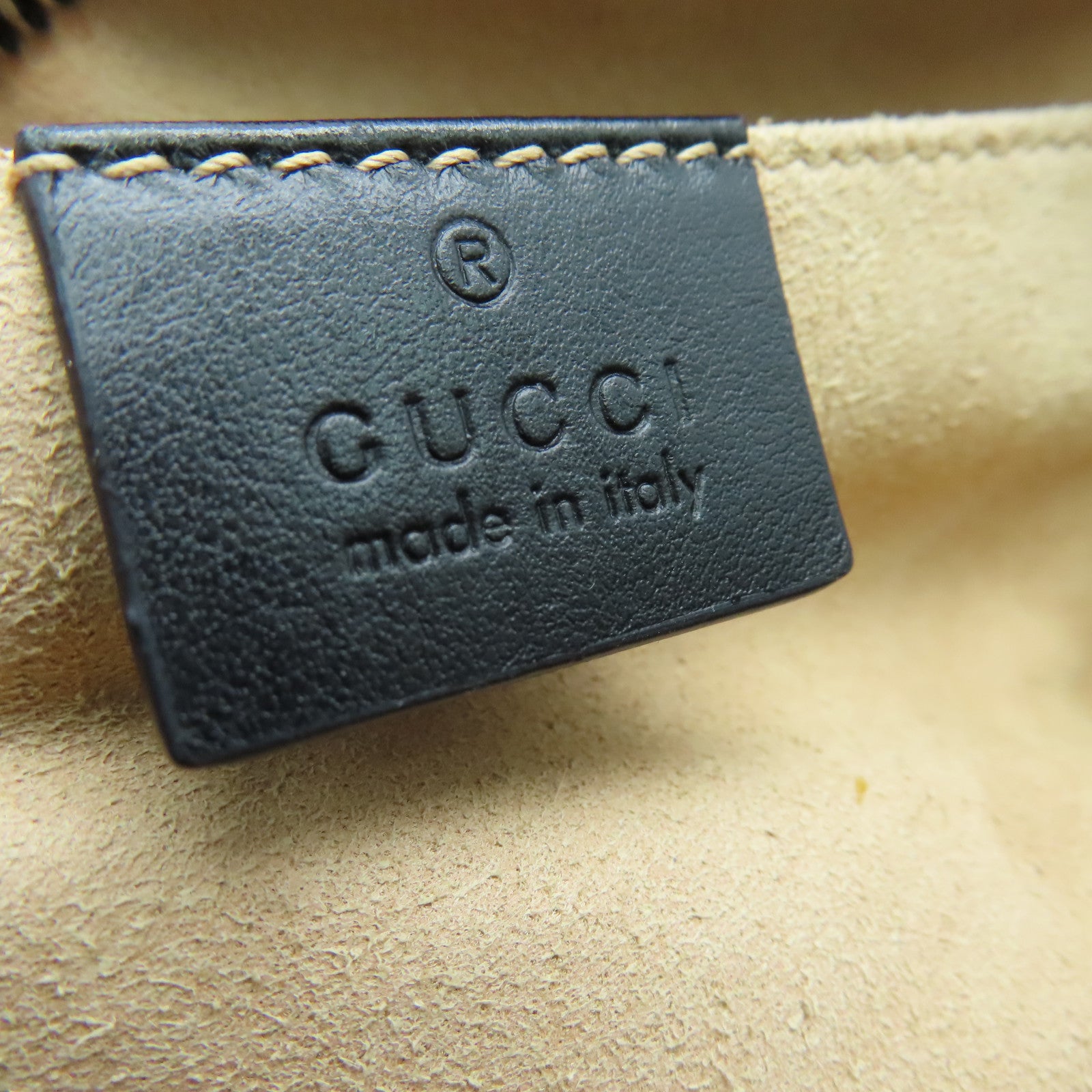 GUCCI 牛皮皮革GG Marmont Mini Shoulder Bag肩背袋金扣黑色