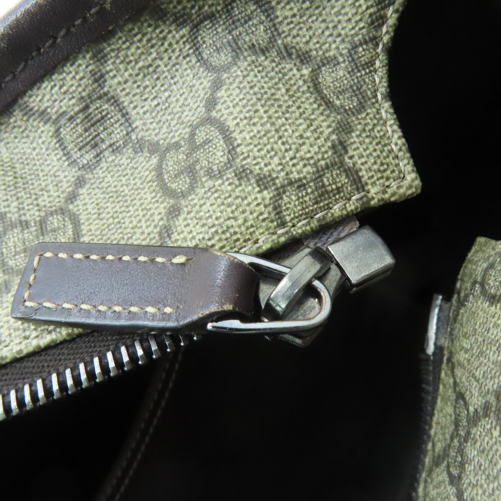 GUCCI 涂层帆布Shoulder Bag银扣肩背袋啡色
